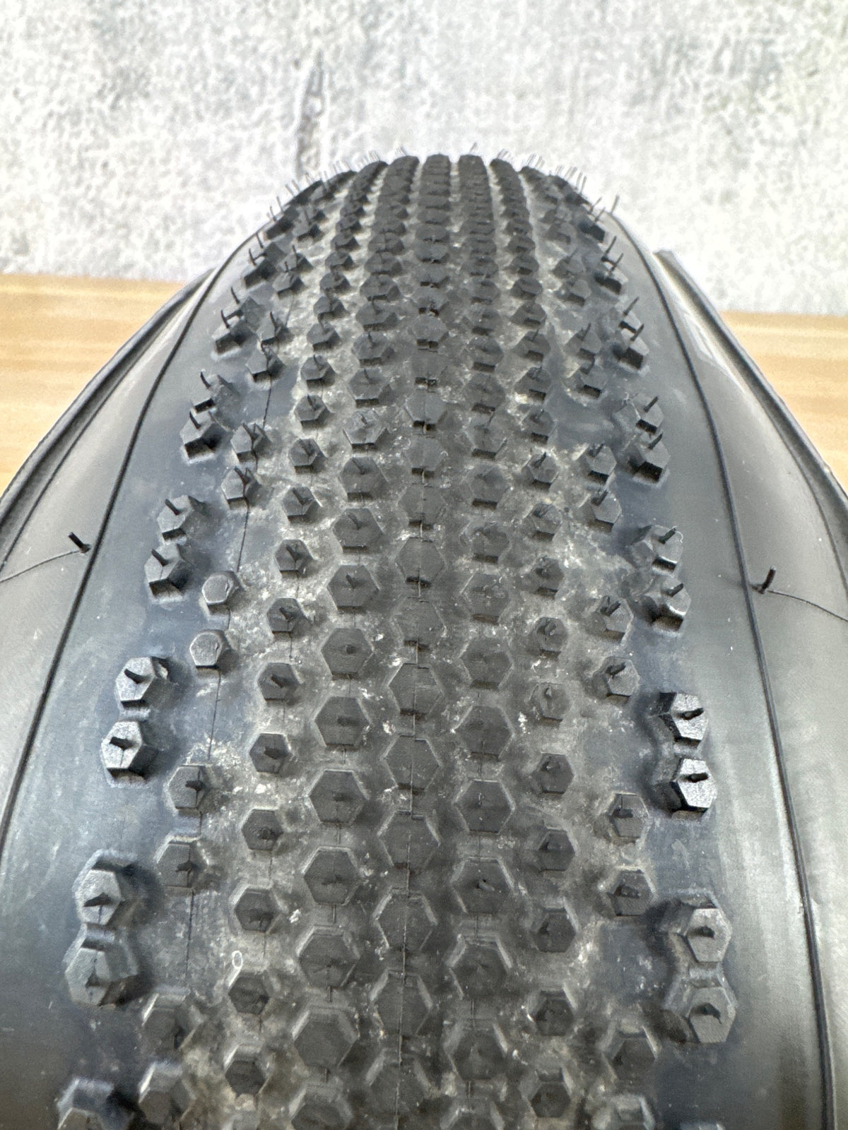 Light Use! Enve Hex 700c x 52mm Kevlar Tubless Black Single Gravel Tire 567g