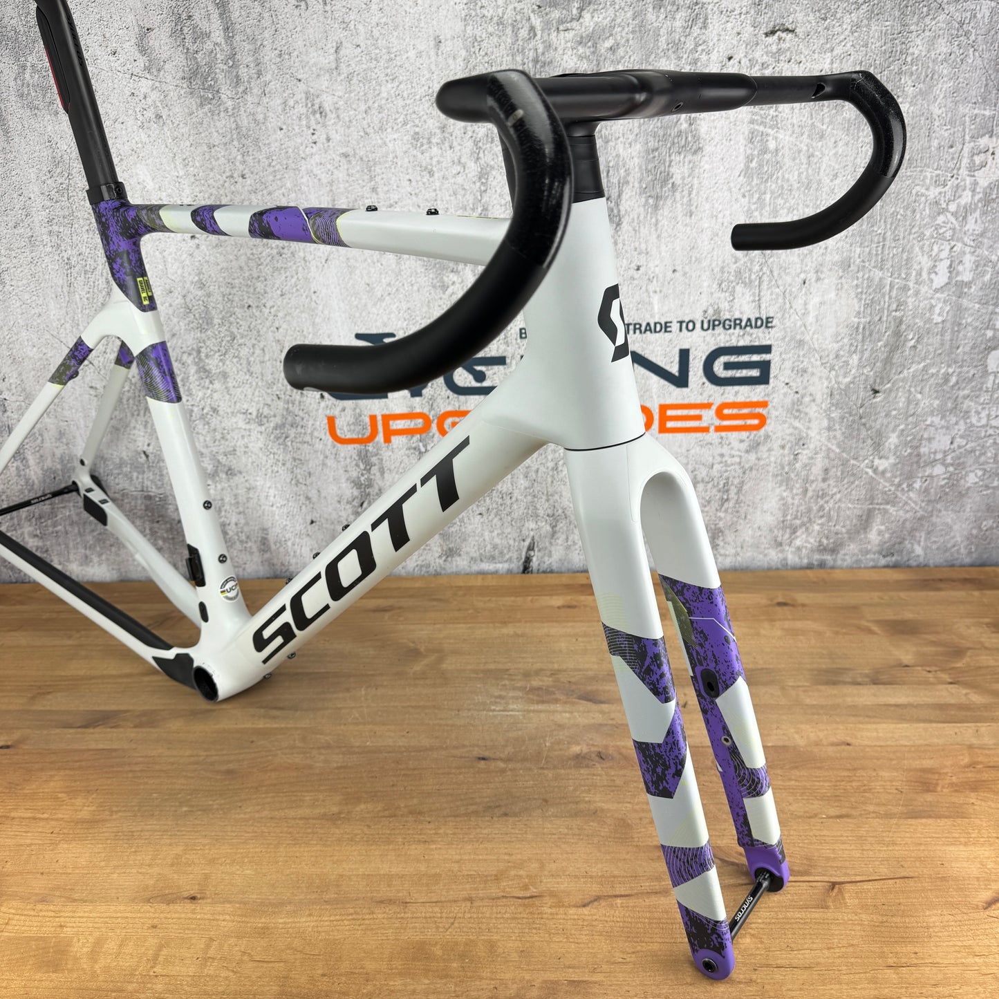 Low Mile! 2024 Scott Addict Gravel RC Large 56cm Carbon Disc Frameset 700c 2352g