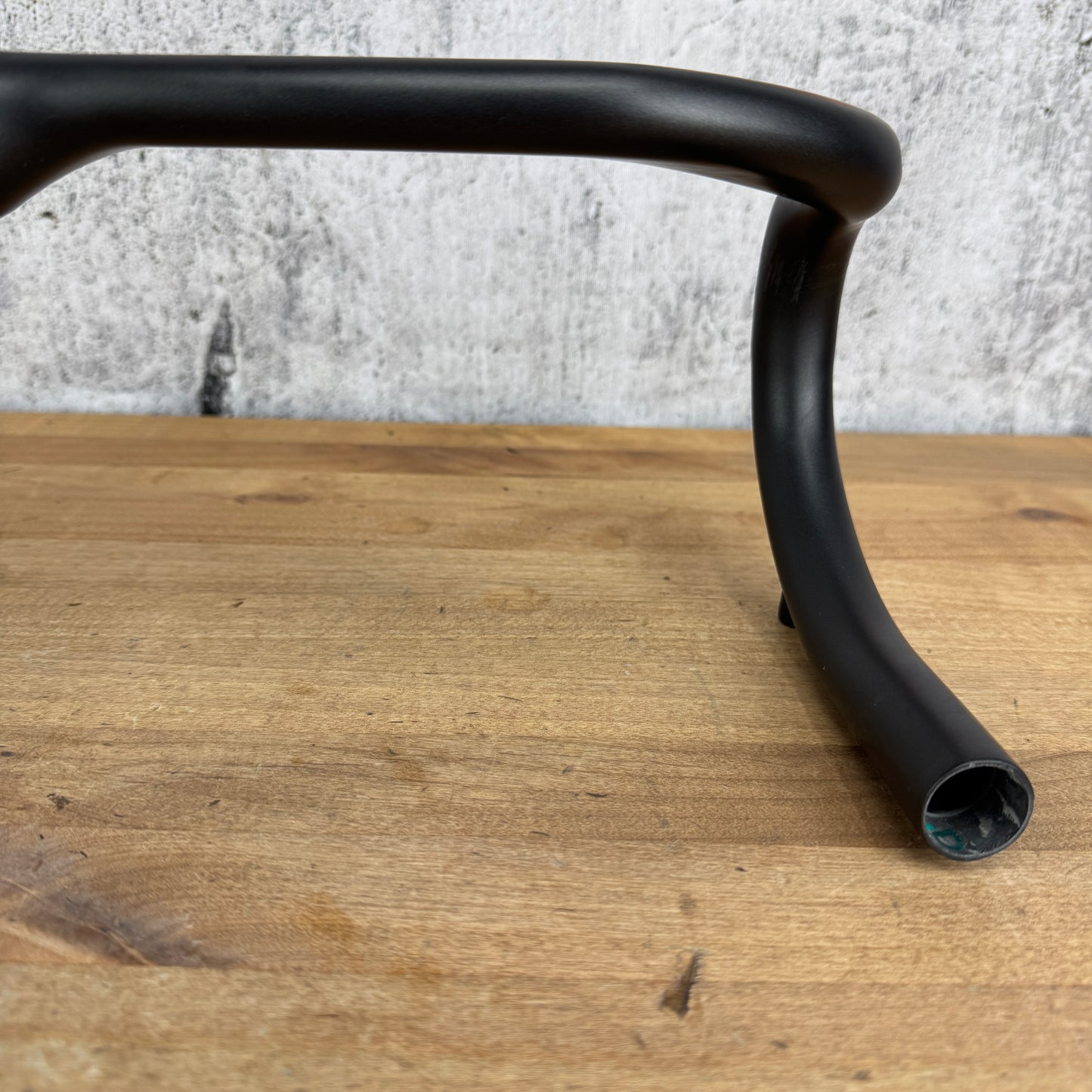 Trek Madone 44cm Aero OCLV Carbon Internal Routing Bike Handlebar 284g