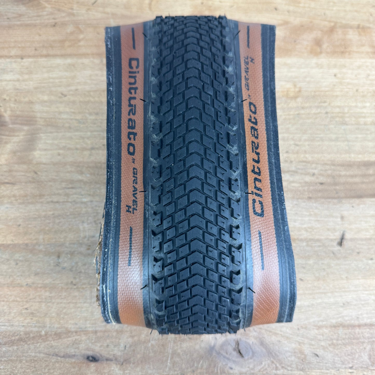 Low Mile Pirelli Cinturato Gravel M 650b x 50mm Tubeless Classic Tan Pair Tires
