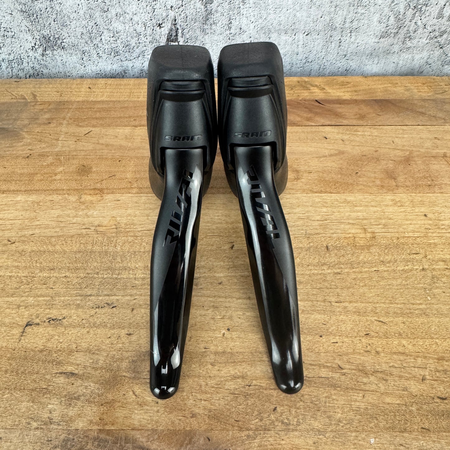 Low Mile SRAM Rival AXS Electronic 12-Speed Hydraulic Shifters Disc Brake Levers