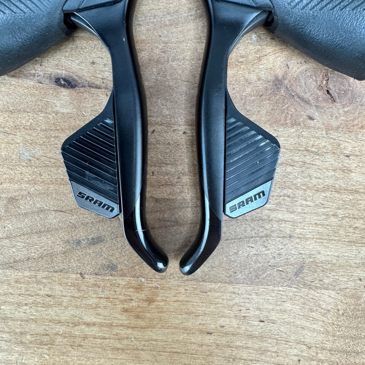 Low Mile SRAM Rival AXS Electronic 12-Speed Hydraulic Shifters Disc Brake Levers