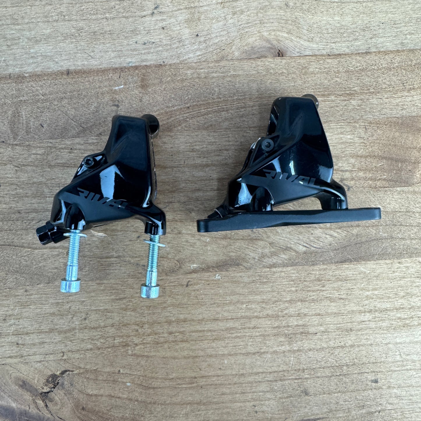Low Mile SRAM Rival AXS Electronic 12-Speed Hydraulic Shifters Disc Brake Levers
