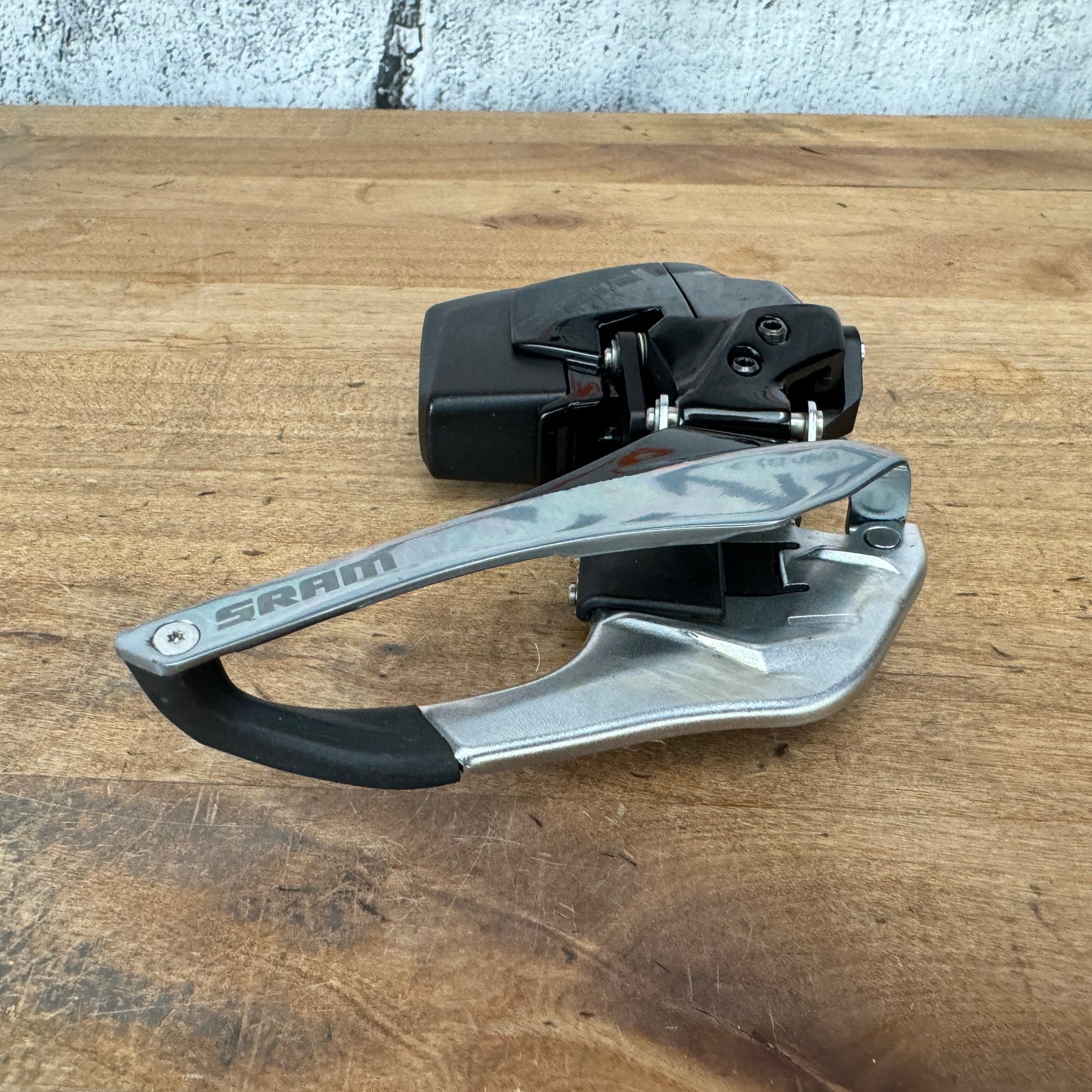 SRAM Red AXS eTap D1 Electronic 12-Speed Braze-On Front Derailleur + Battery