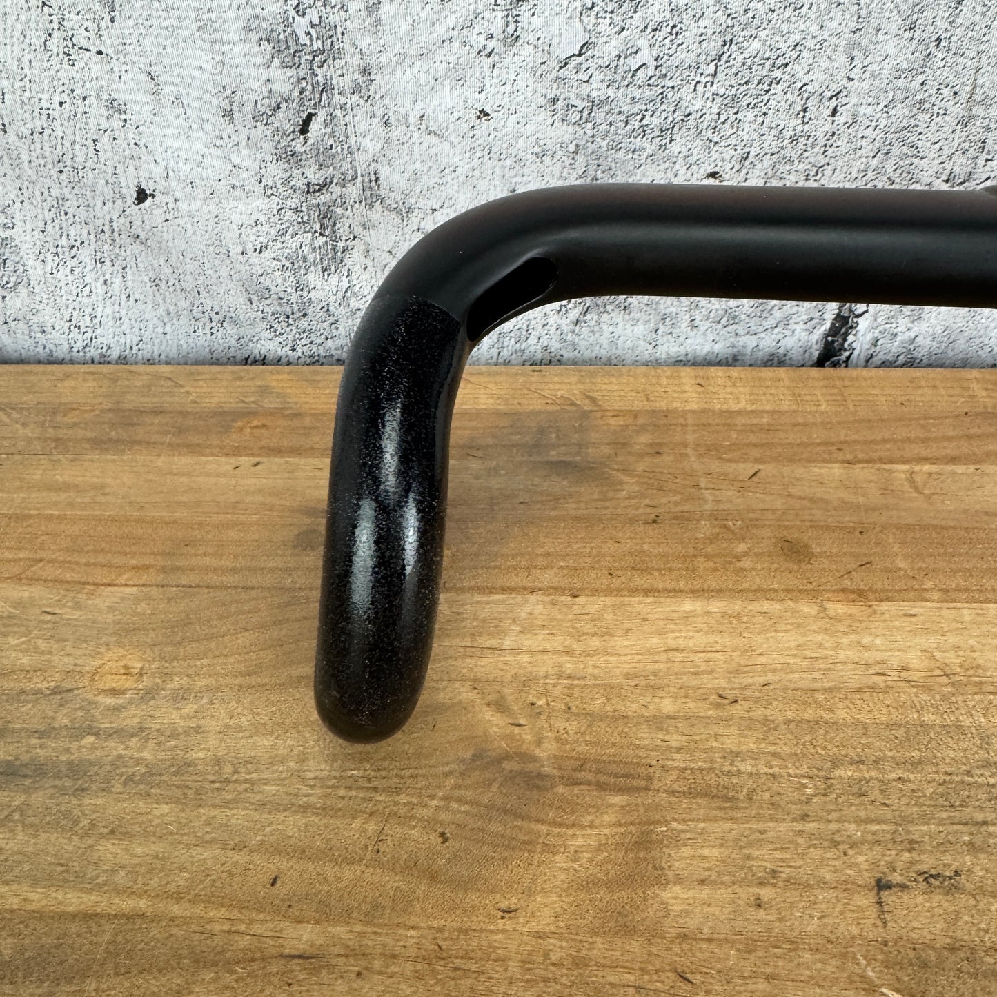 Basso Gravel 42/47cm Carbon 31.8mm Round Drop Bar Gravel Handlebar 296g