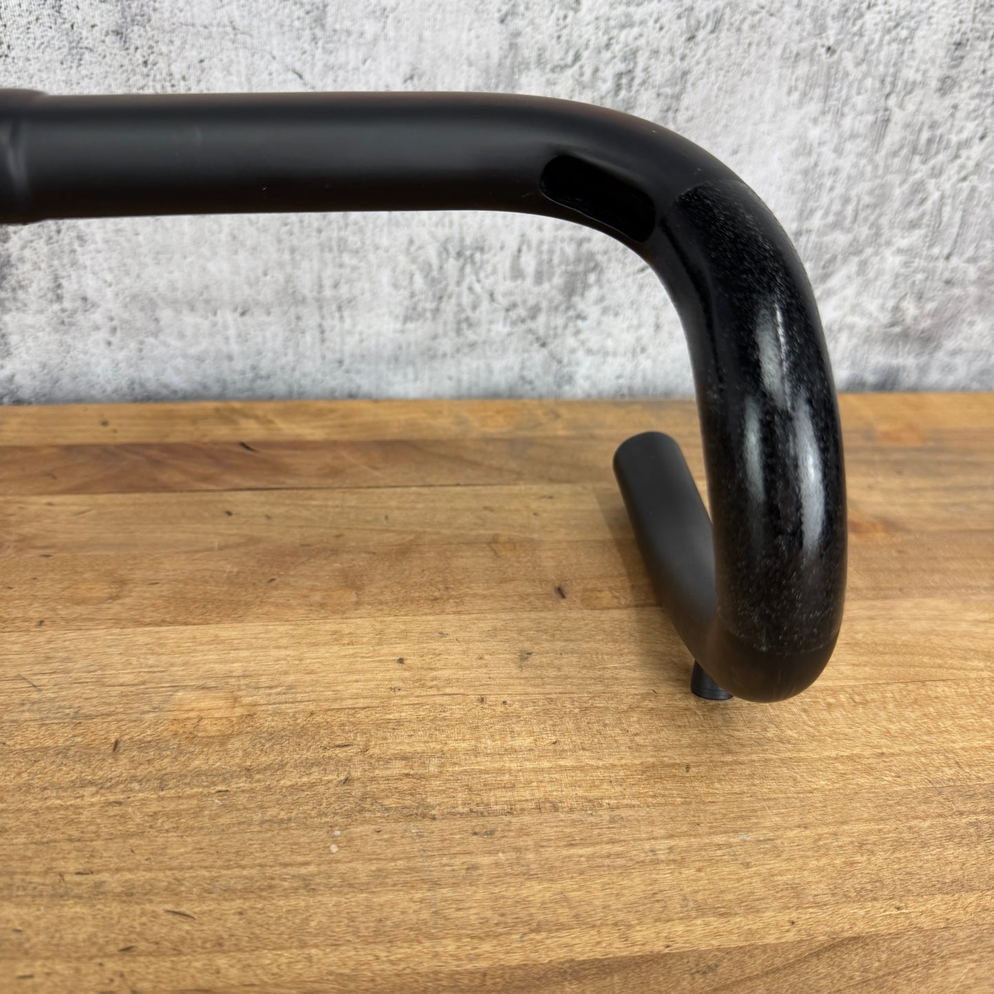 Basso Gravel 42/47cm Carbon 31.8mm Round Drop Bar Gravel Handlebar 296g