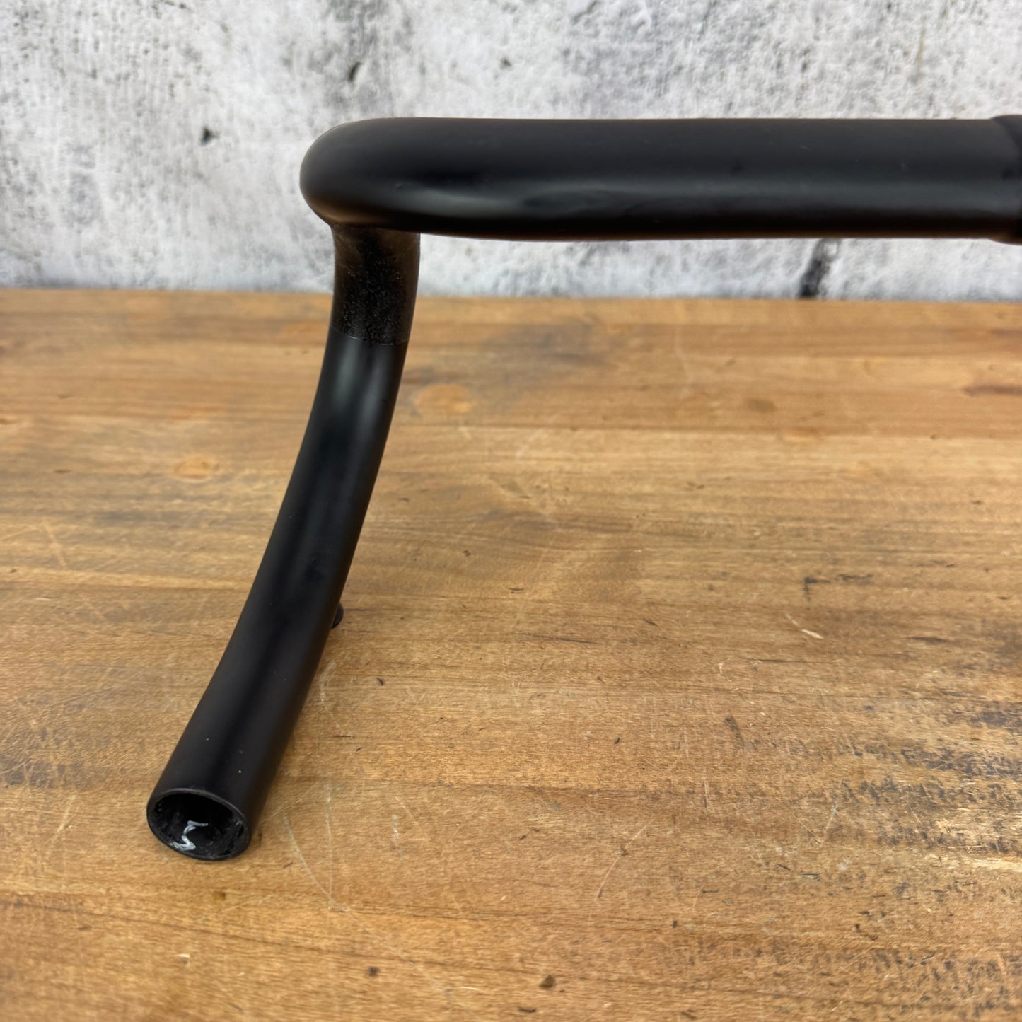 Basso Gravel 42/47cm Carbon 31.8mm Round Drop Bar Gravel Handlebar 296g