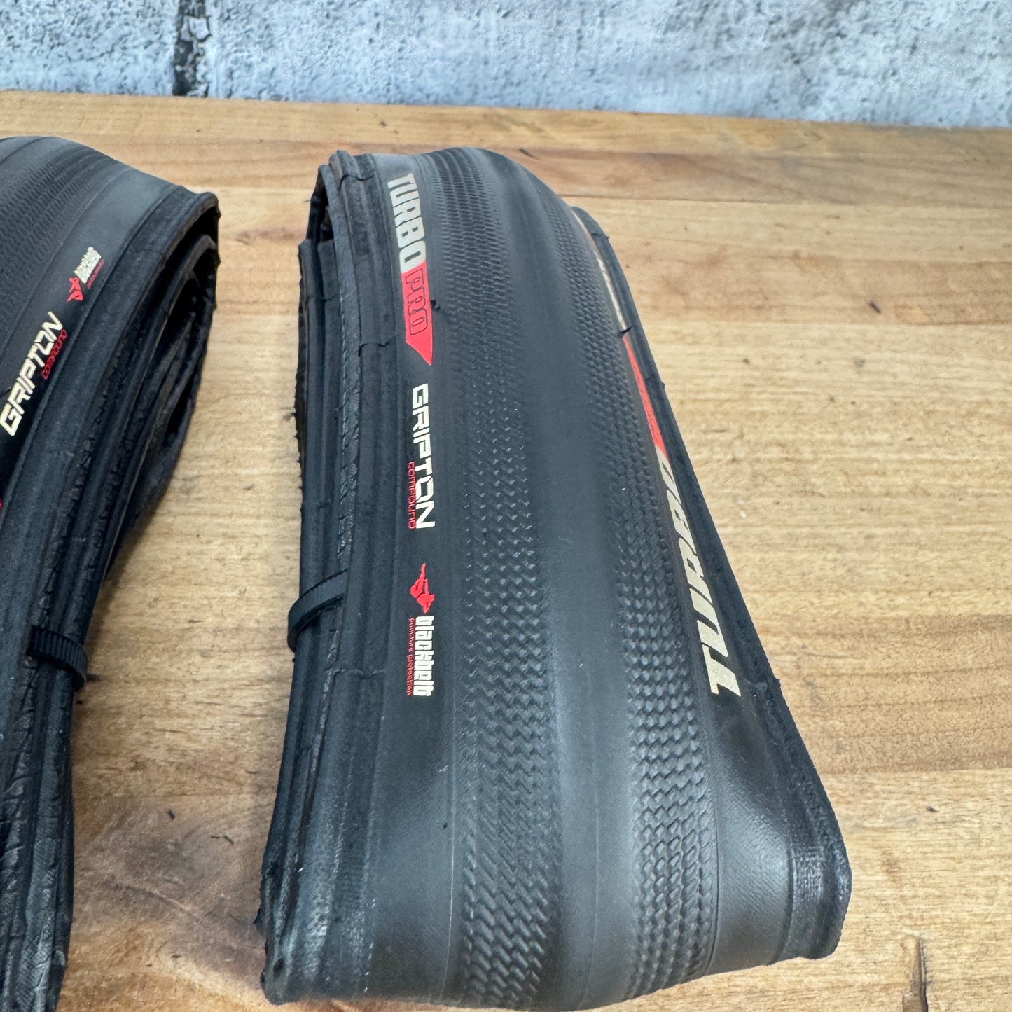Low Mile! Pair Specialized S-Works Turbo Pro Gripton 700c x 26mm Clincher Tires