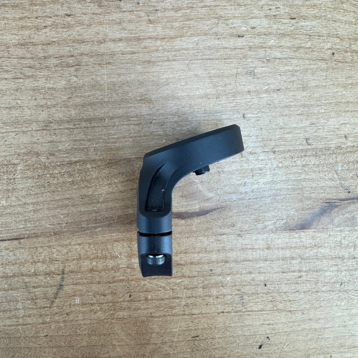 Garmin Angled 26mm Clamp Bike Computer Mount 22g