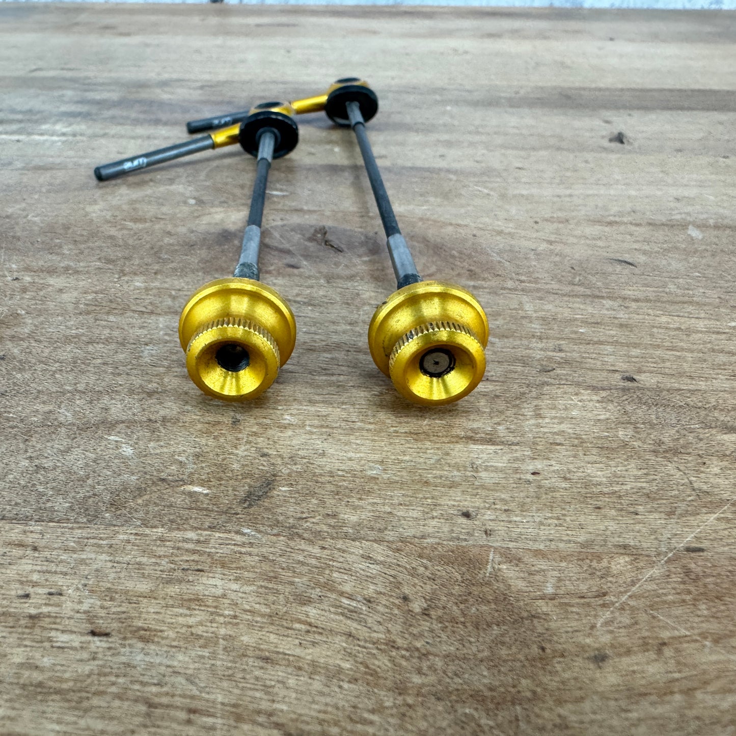 Tune U20 Carbon Titanium 100/130mm Gold Quick Release Skewers 27g