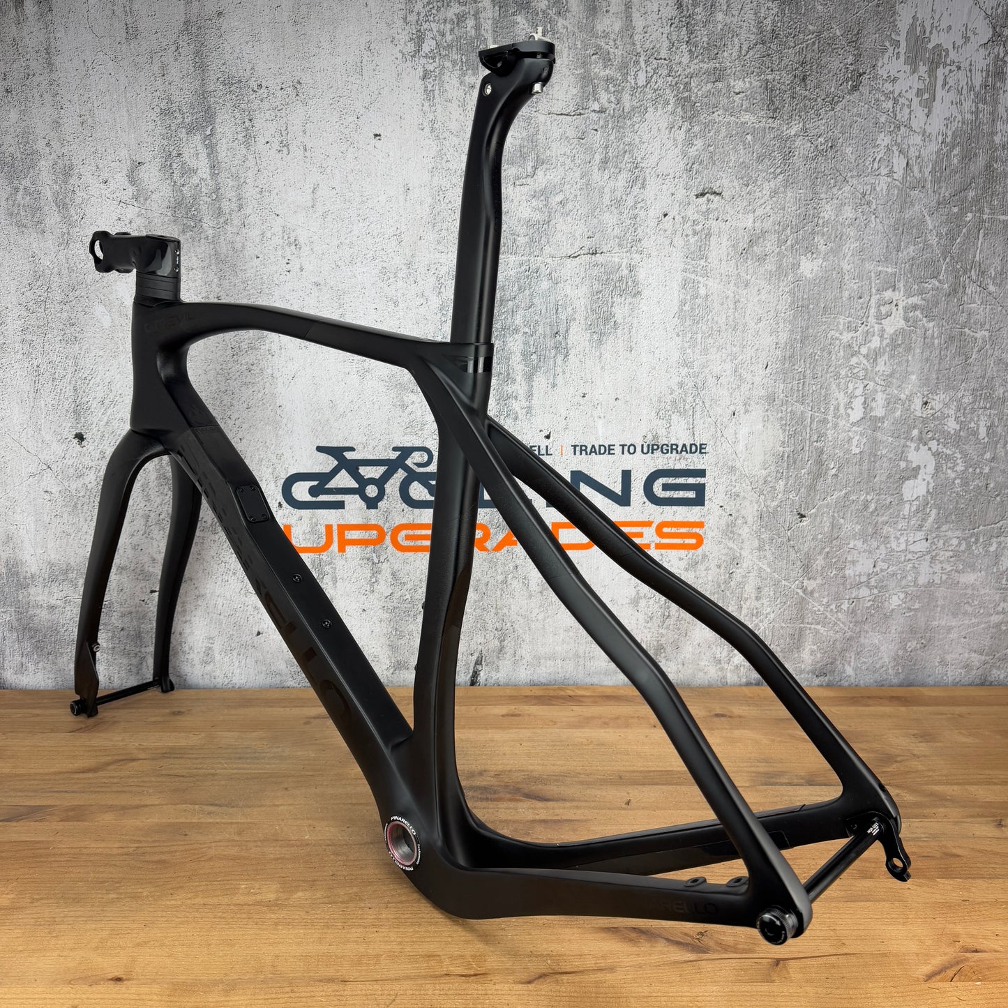 Mint! 2023 Pinarello Grevil F9 Size 53 (54cm) Carbon Disc Brake Gravel Frameset