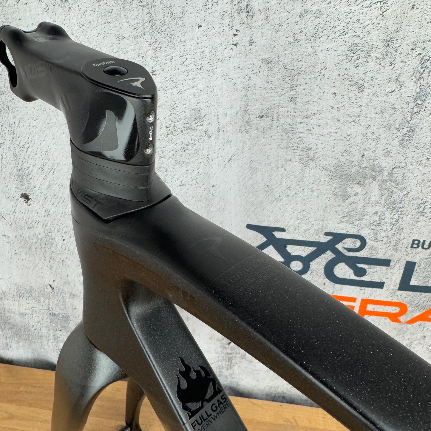 Mint! 2023 Pinarello Grevil F9 Size 53 (54cm) Carbon Disc Brake Gravel Frameset