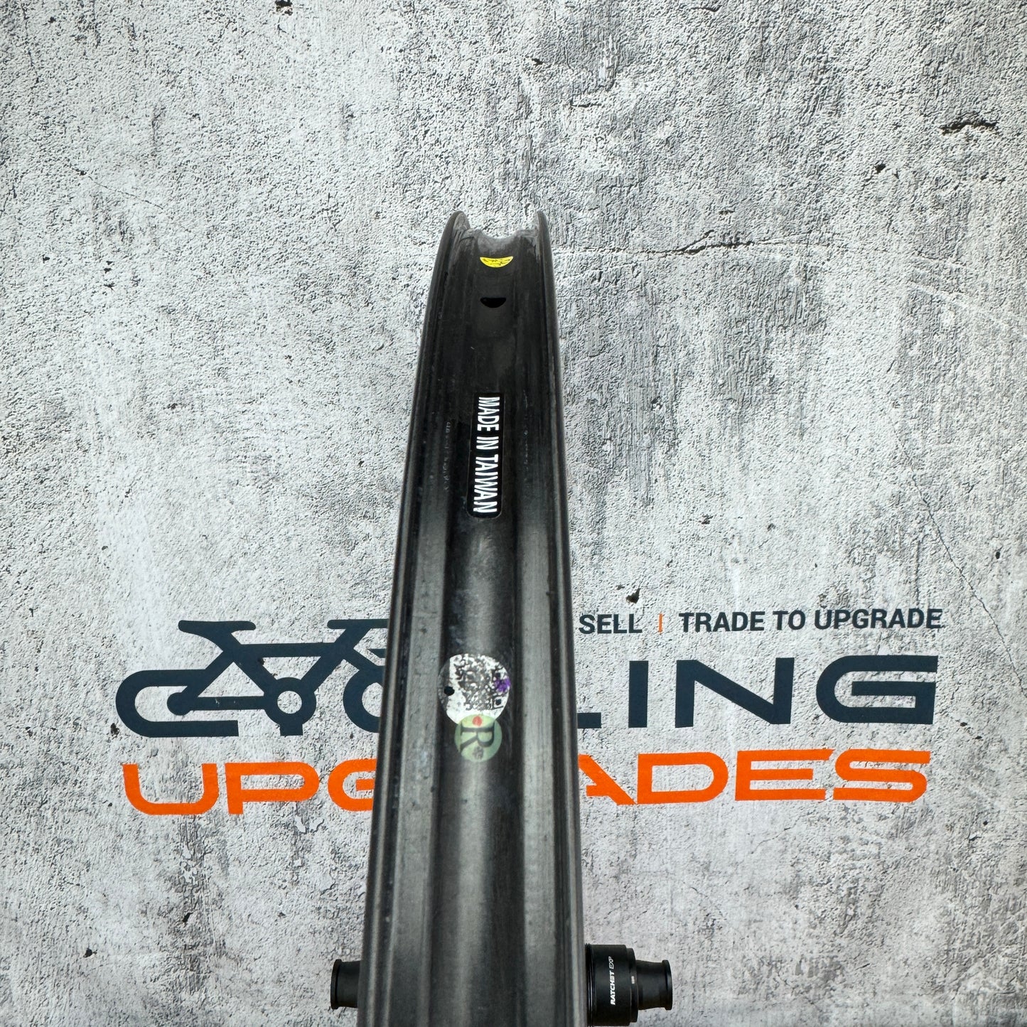New Takeoff! Syncros Capital SL 40mm Full Carbon Wheelset 700c 1163g MSRP $4599