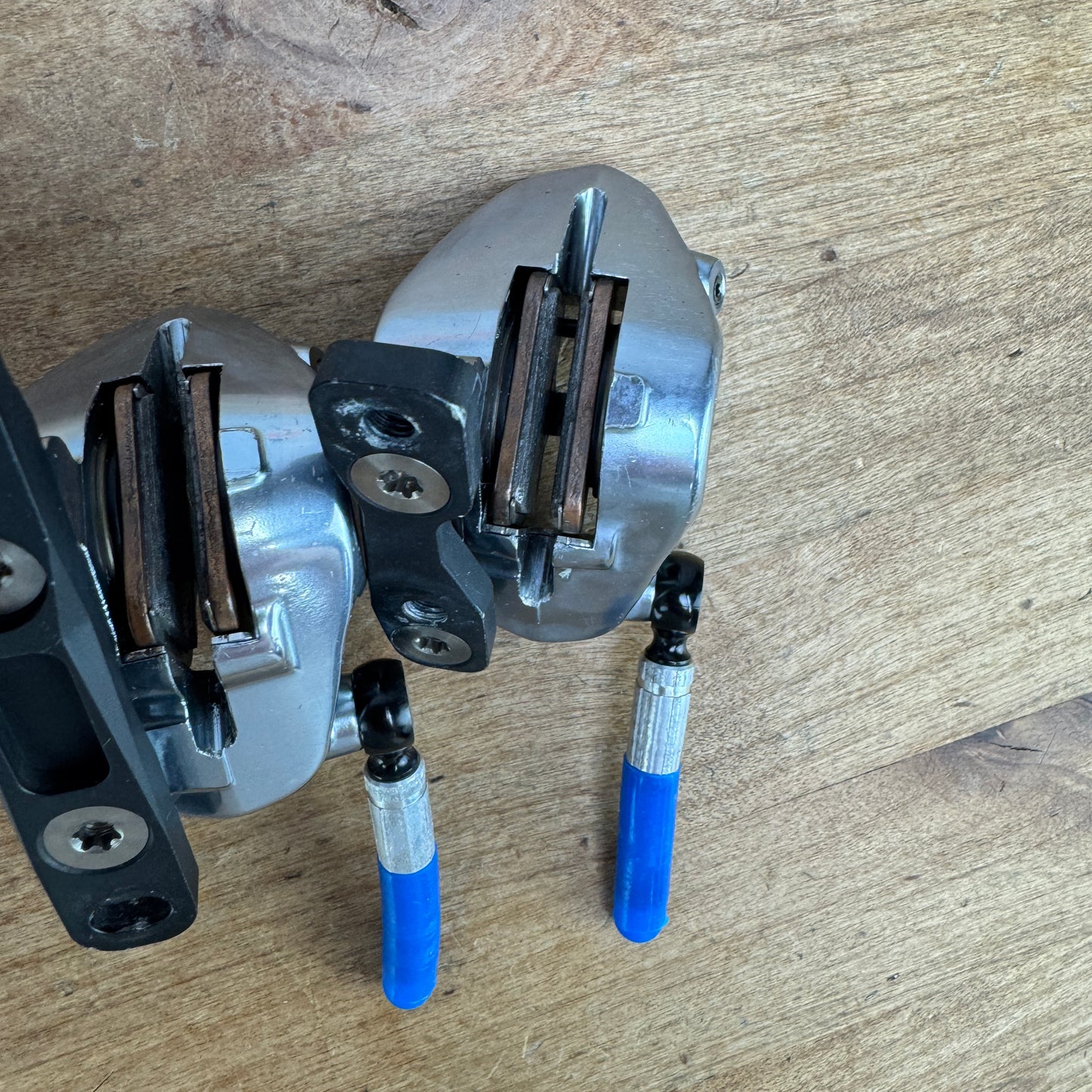 SRAM Red AXS Flat-Mount Monoblock Hydraulic Disc Brake Calipers 242g