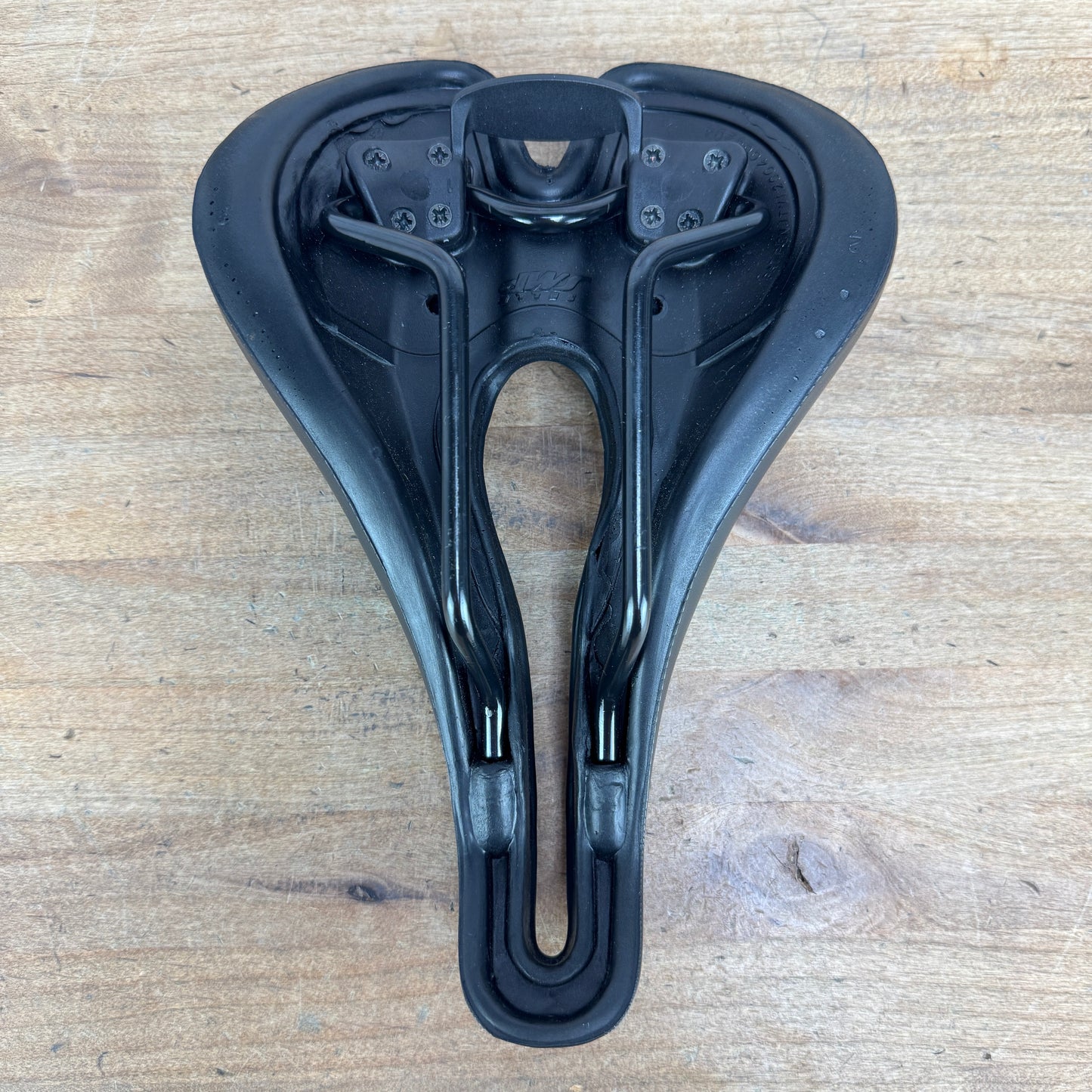 Low Mile! Selle SMP TRK Gel 175mm 7x7mm Steel Rails Bike Saddle 478g