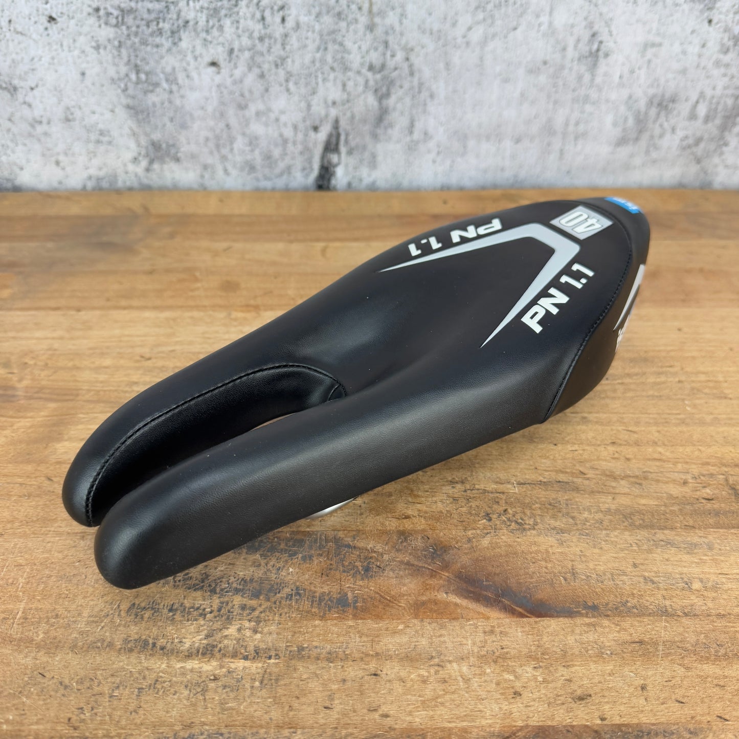 Low Mile! ISM PN 1.1 110mm 7x7mm Steel Rails TT/Triathlon Bike Saddle 386g