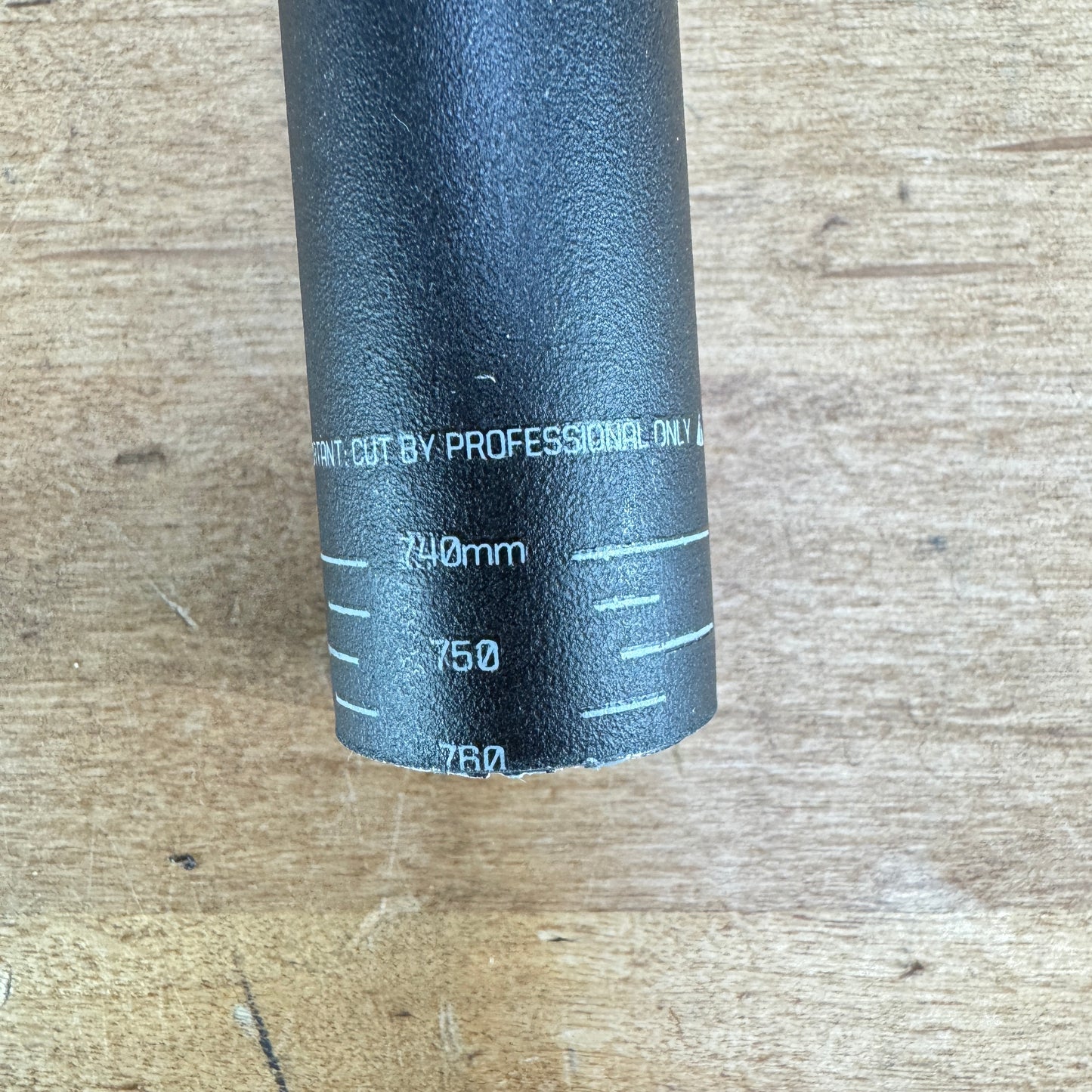 Bontrager Line Alloy 35mm Center 760mm Width 27.5mm Rise MTB Flat Handlebar 299g