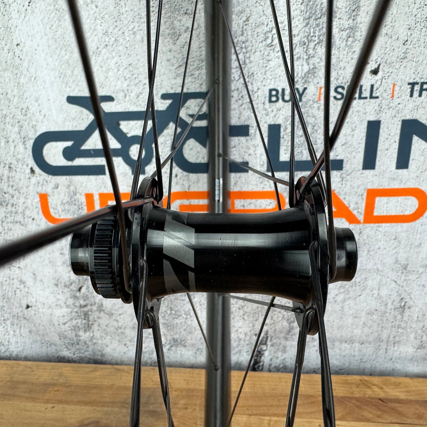 Zipp 303s Carbon Tubeless Hookless Disc Brake Wheelset 700c 76/176 Hubs 1544g