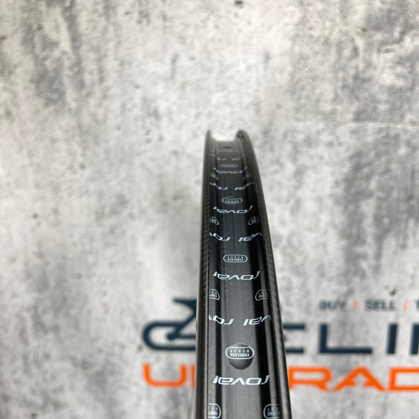 Roval CLX 64 Ceramicspeed Carbon Tubeless Disc Brake Wheelset 700c 1662g