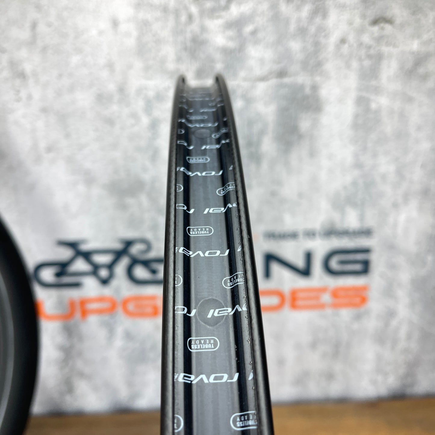 Roval CLX 64 Ceramicspeed Carbon Tubeless Disc Brake Wheelset 700c 1662g