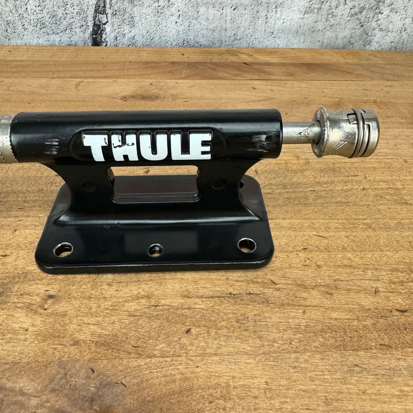 New! Thule BSA-821XT Low Rider Rim Brake Fork Mount Carrier Rack MSRP $70