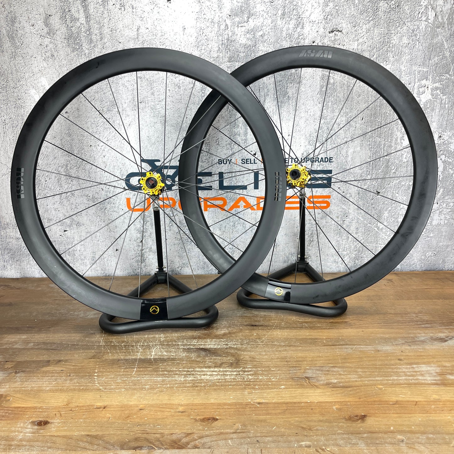 Officine Mattio RV5V 50mm Carbon Tubeless Wheelset 700c Disc Brake Carbon-Ti Hub