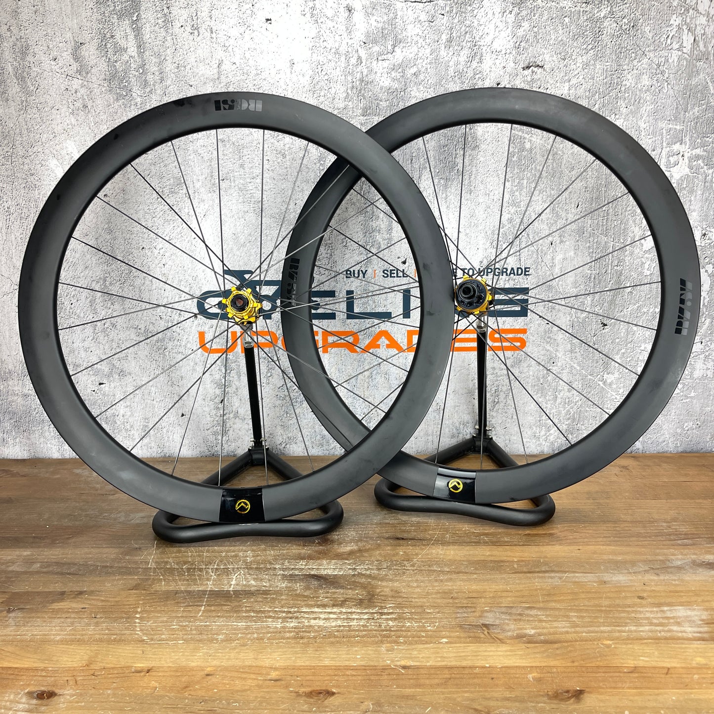 Officine Mattio RV5V 50mm Carbon Tubeless Wheelset 700c Disc Brake Carbon-Ti Hub