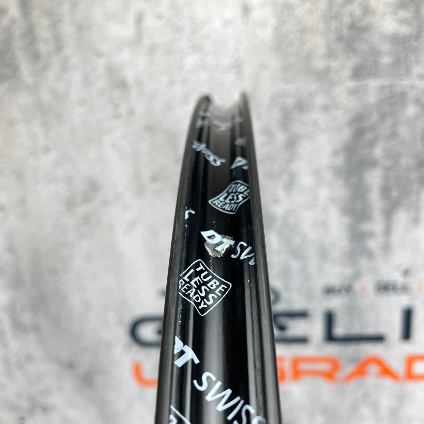Officine Mattio RV5V 50mm Carbon Tubeless Wheelset 700c Disc Brake Carbon-Ti Hub