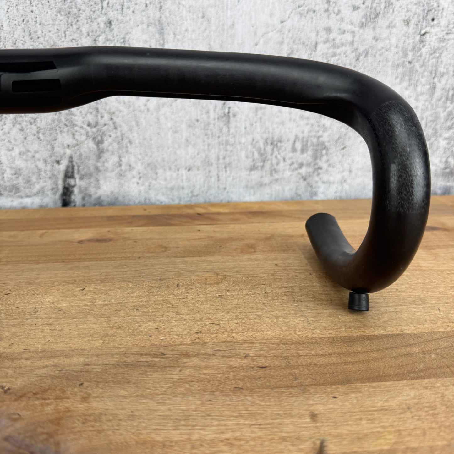 Enve Compact 44cm Carbon 31.8mm Round Drop Bar Handlebar 195g