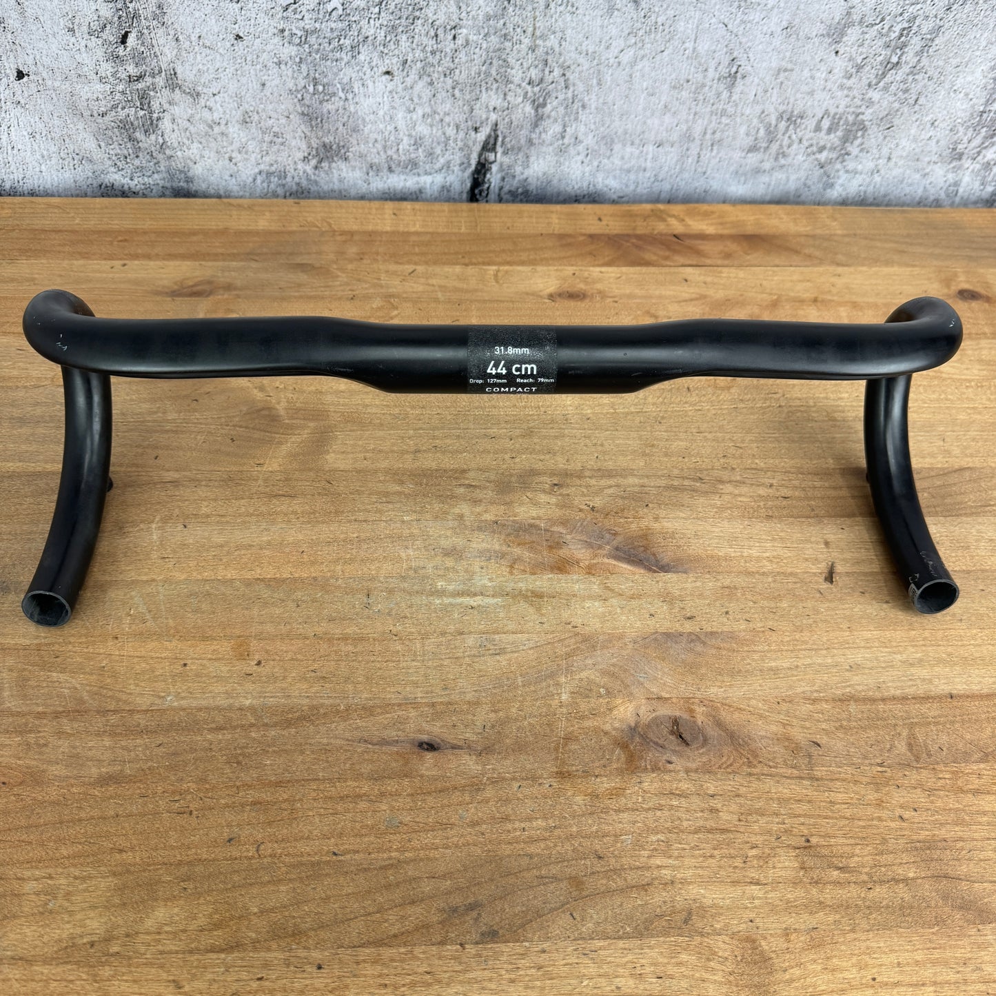 Enve Compact 44cm Carbon 31.8mm Round Drop Bar Handlebar 195g