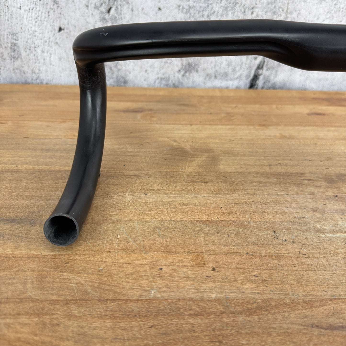 Enve Compact 44cm Carbon 31.8mm Round Drop Bar Handlebar 195g