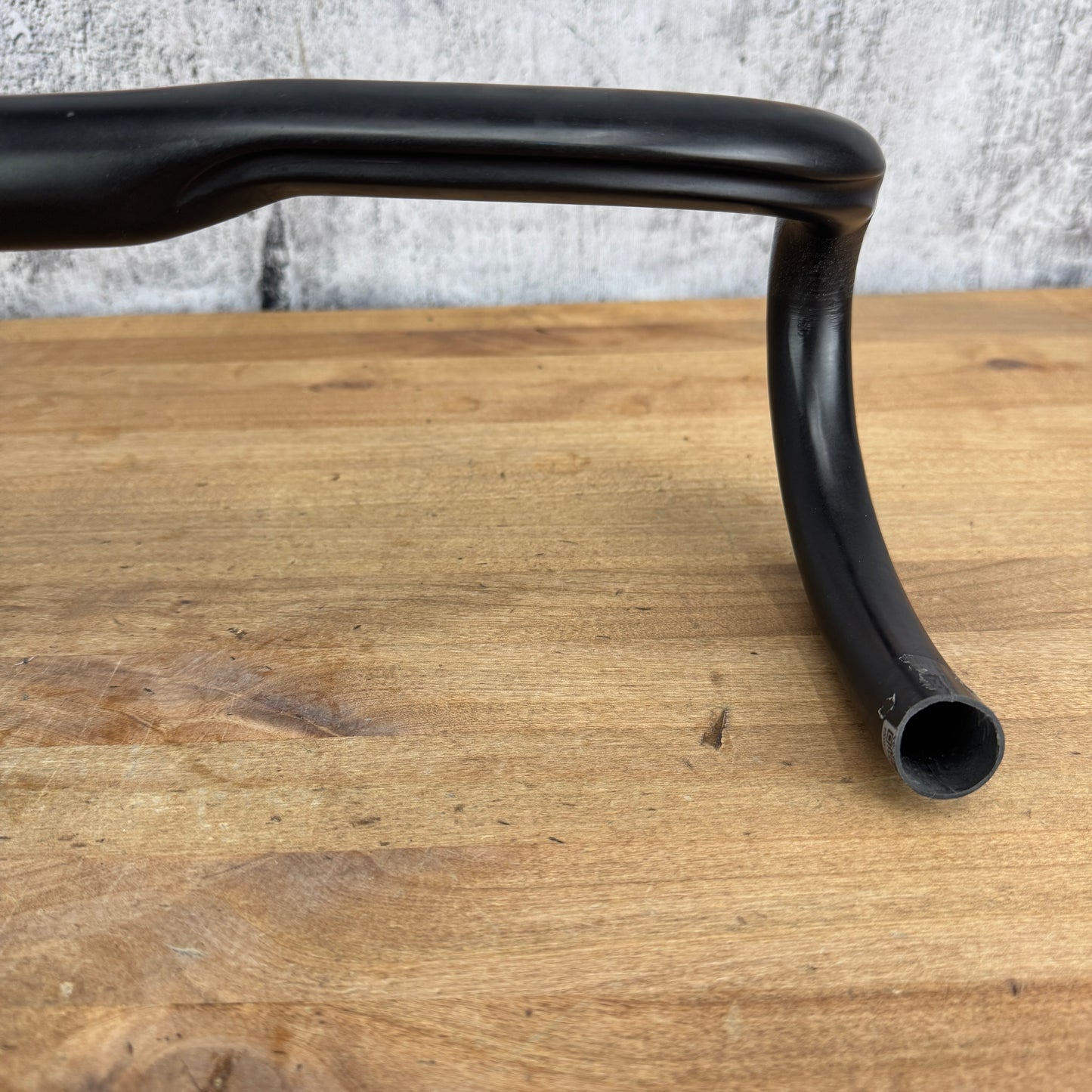 Enve Compact 44cm Carbon 31.8mm Round Drop Bar Handlebar 195g