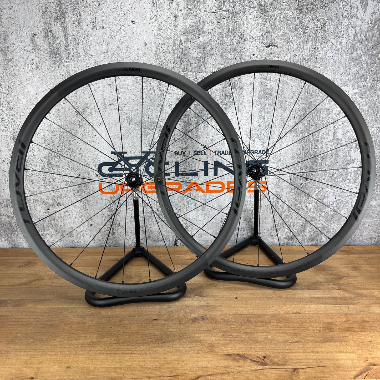 Low Mile! Roval Alpinist CL Carbon Clincher Disc Brake Wheelset 700c 1363g