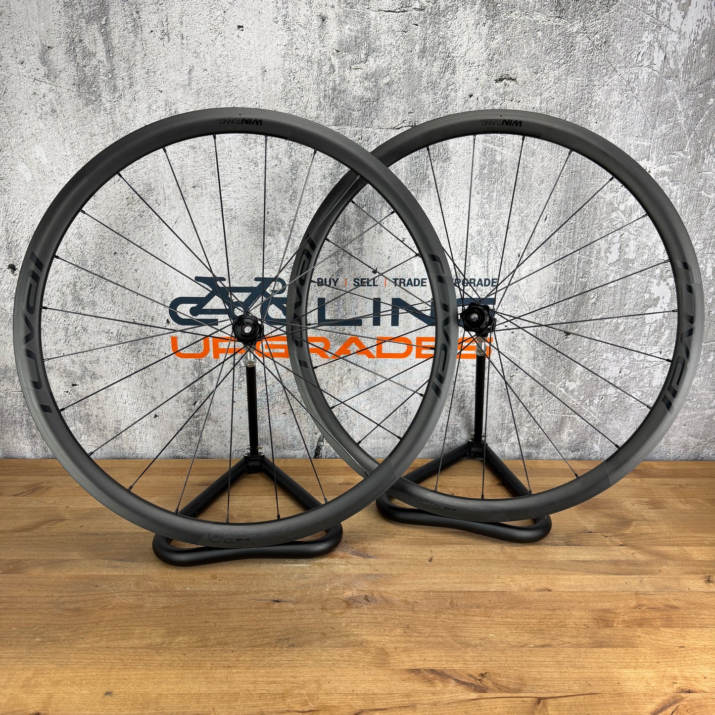 Low Mile! Roval Alpinist CL Carbon Clincher Disc Brake Wheelset 700c 1363g