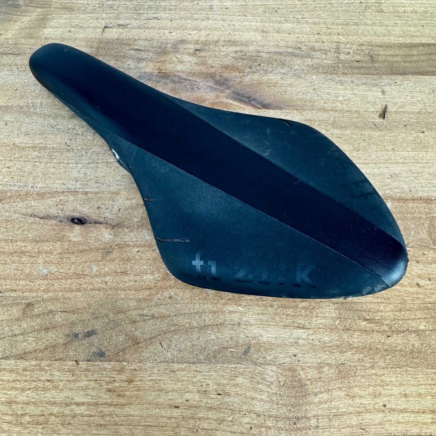 Fizik Arione R1 126mm 7x9mm Braided Carbon Rails Bike Saddle 183g