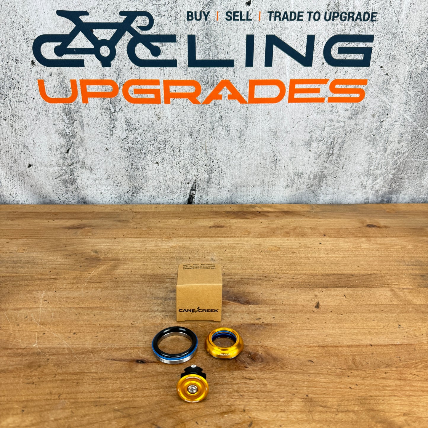 New! Cane Creek Hellbender 70 1 1/8" IS42/28.6/H9 IS52/40 BAA1189 Gold Headset