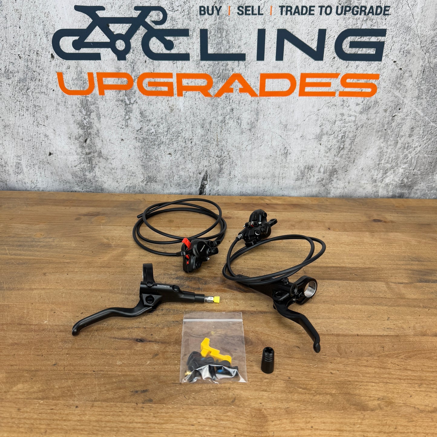Shimano BL-MT201 Front & Rear Brake Lever & Hydraulic Disc Brake Calipers