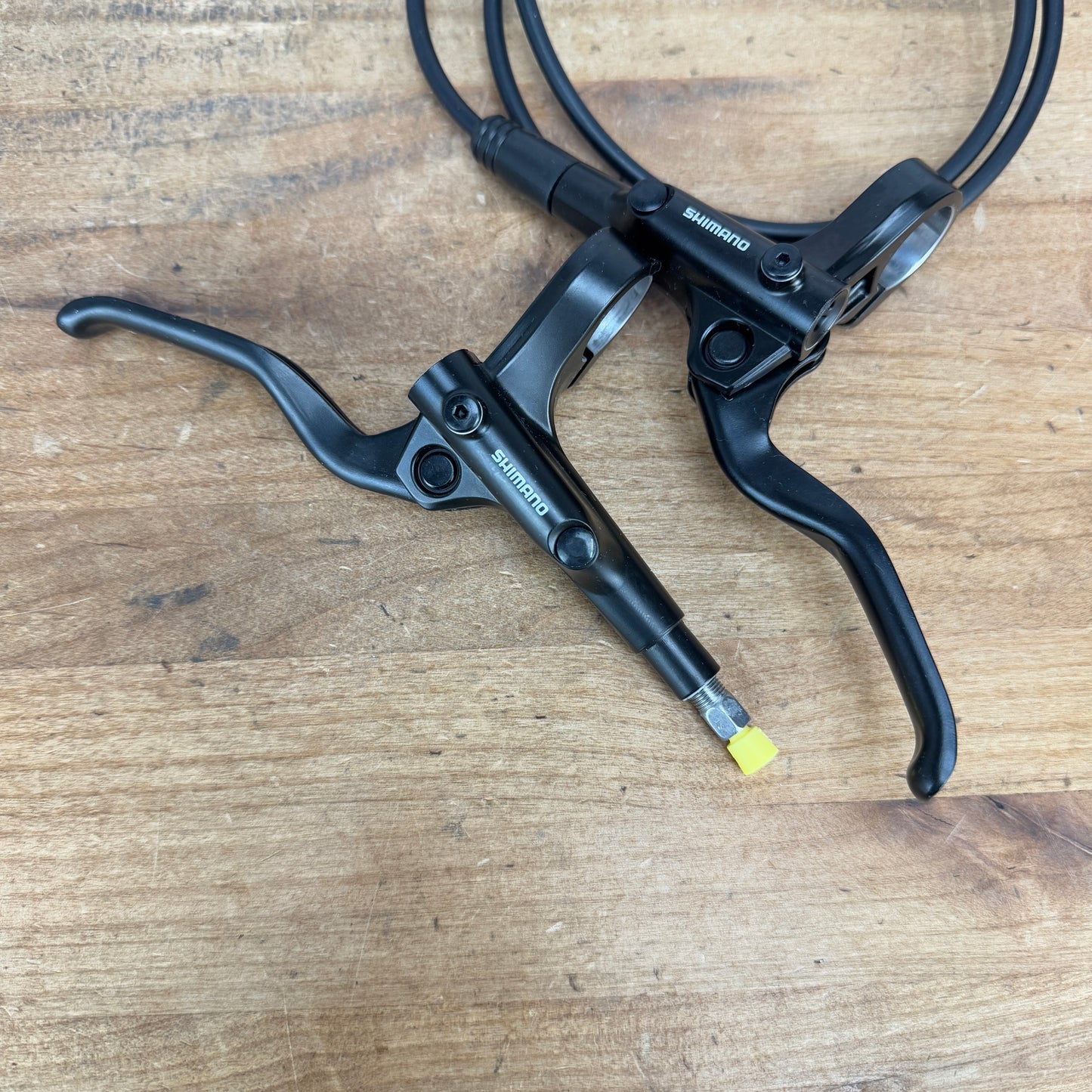 Shimano BL-MT201 Front & Rear Brake Lever & Hydraulic Disc Brake Calipers