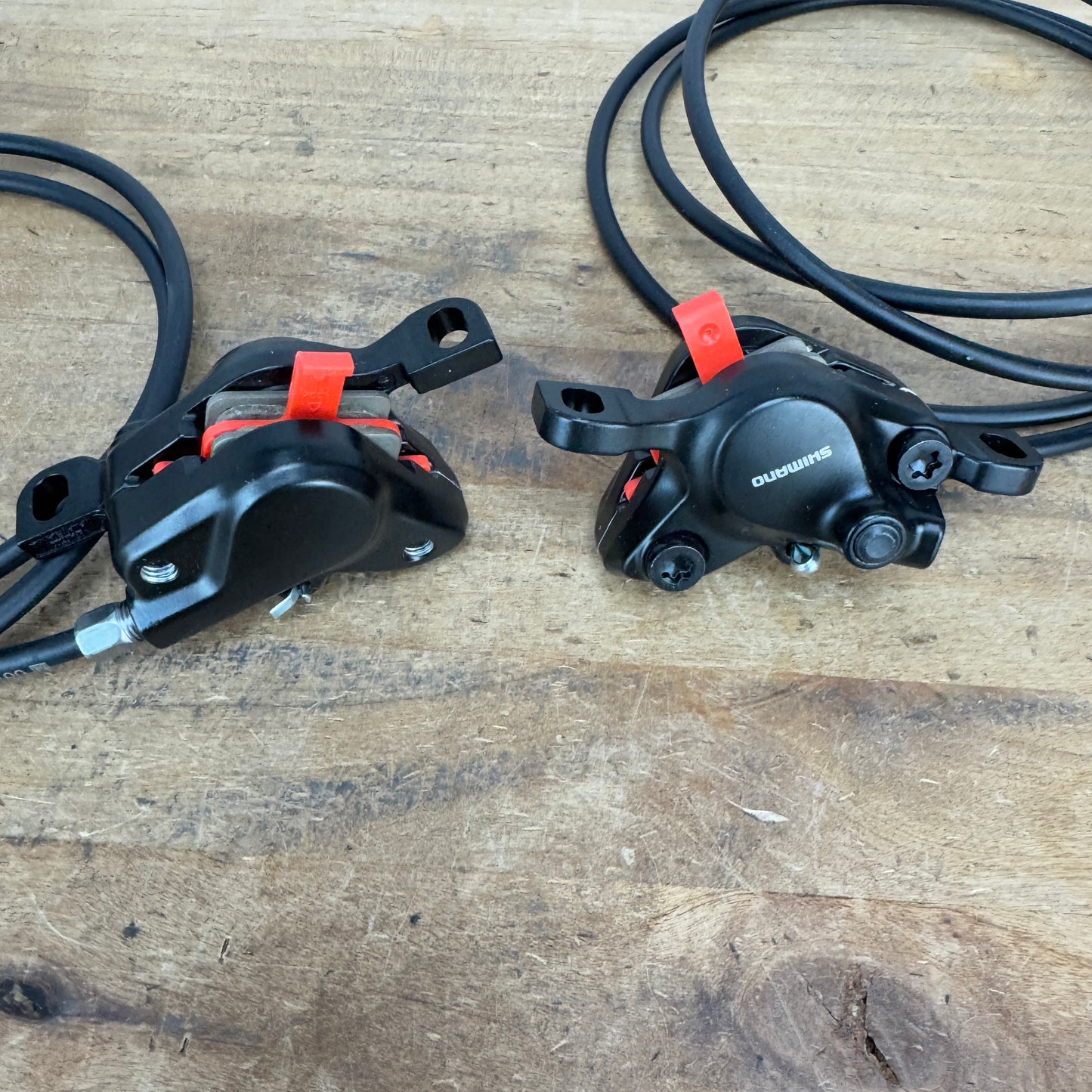 Shimano BL-MT201 Front & Rear Brake Lever & Hydraulic Disc Brake Calipers