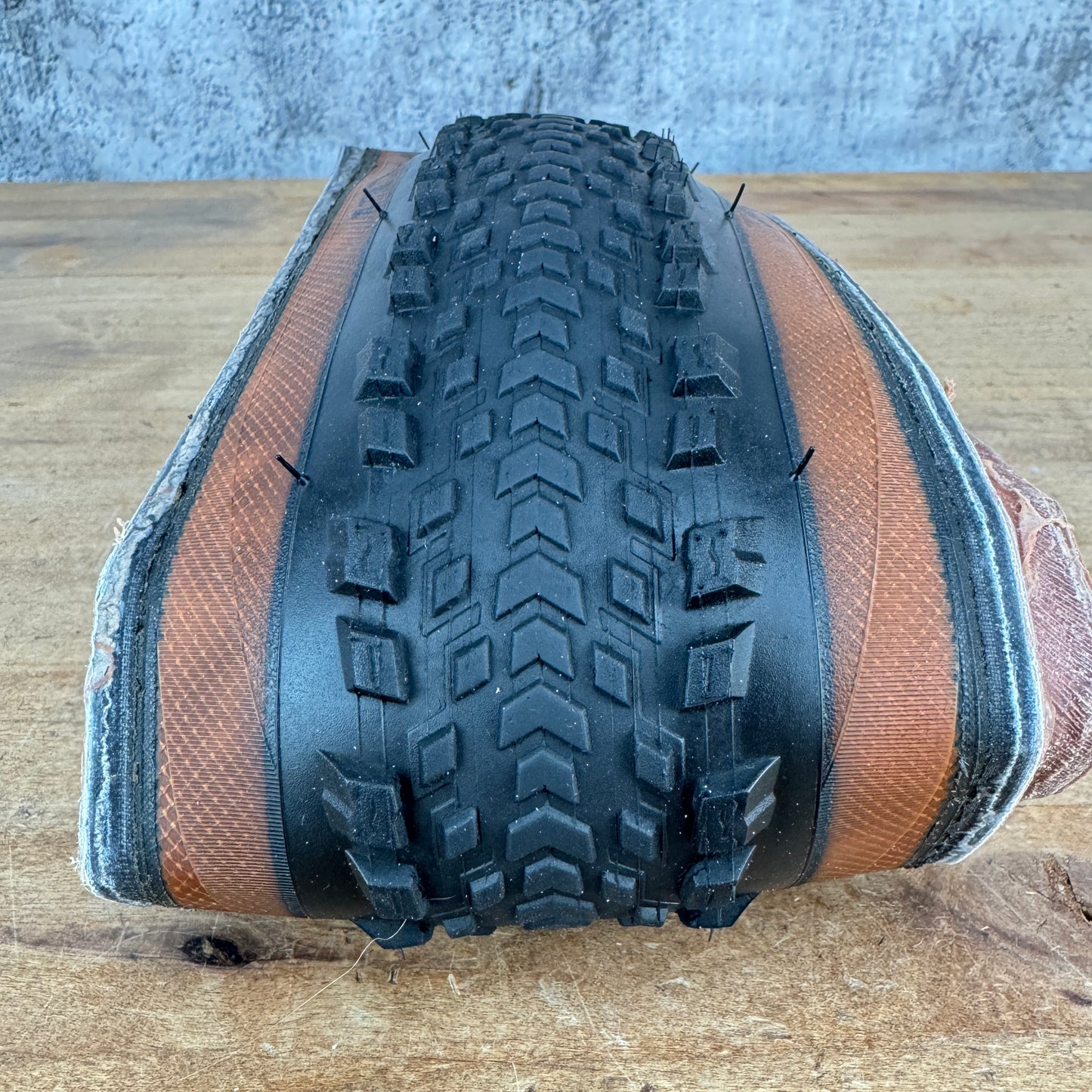 Light Wear! Pirelli Cinturato gravel TLR 700c x 40mm Tubeless Pair Tires 1067g