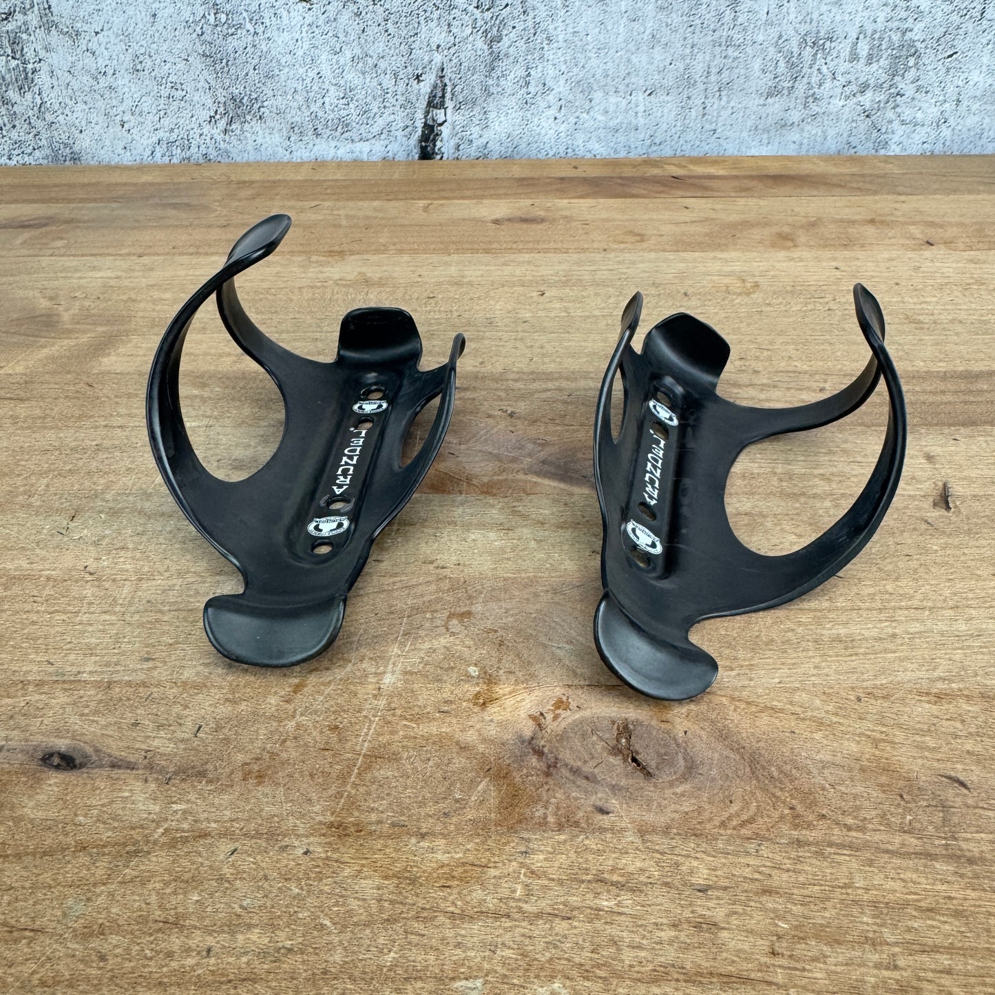 Low Mile! Arundel DTR/STR Side Load UD Matte Carbon Water Bottle Cages 62g