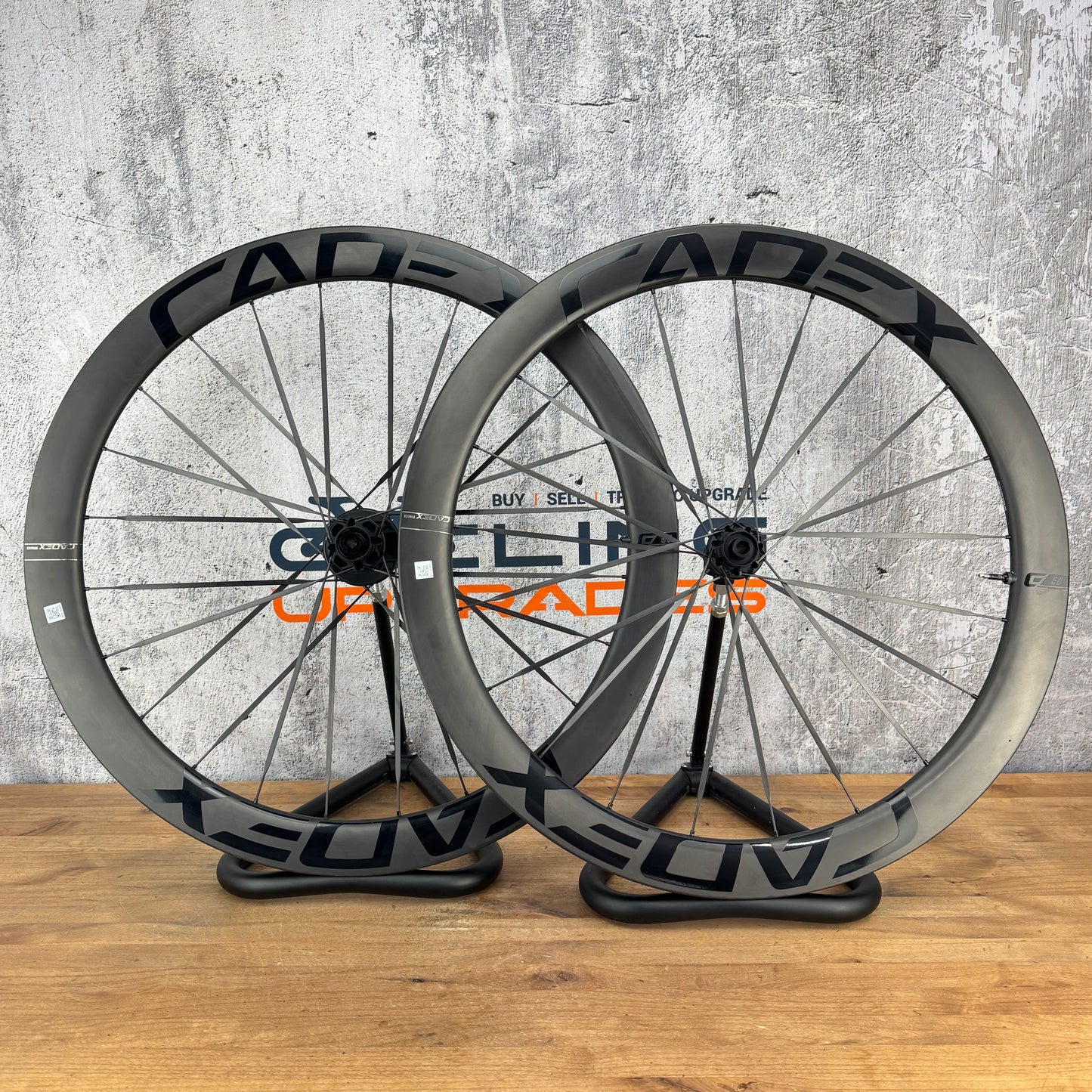 Low Mile! Cadex Ultra 50 Carbon Disc Brake Hookless Tubeless Wheelset 700c 1379g