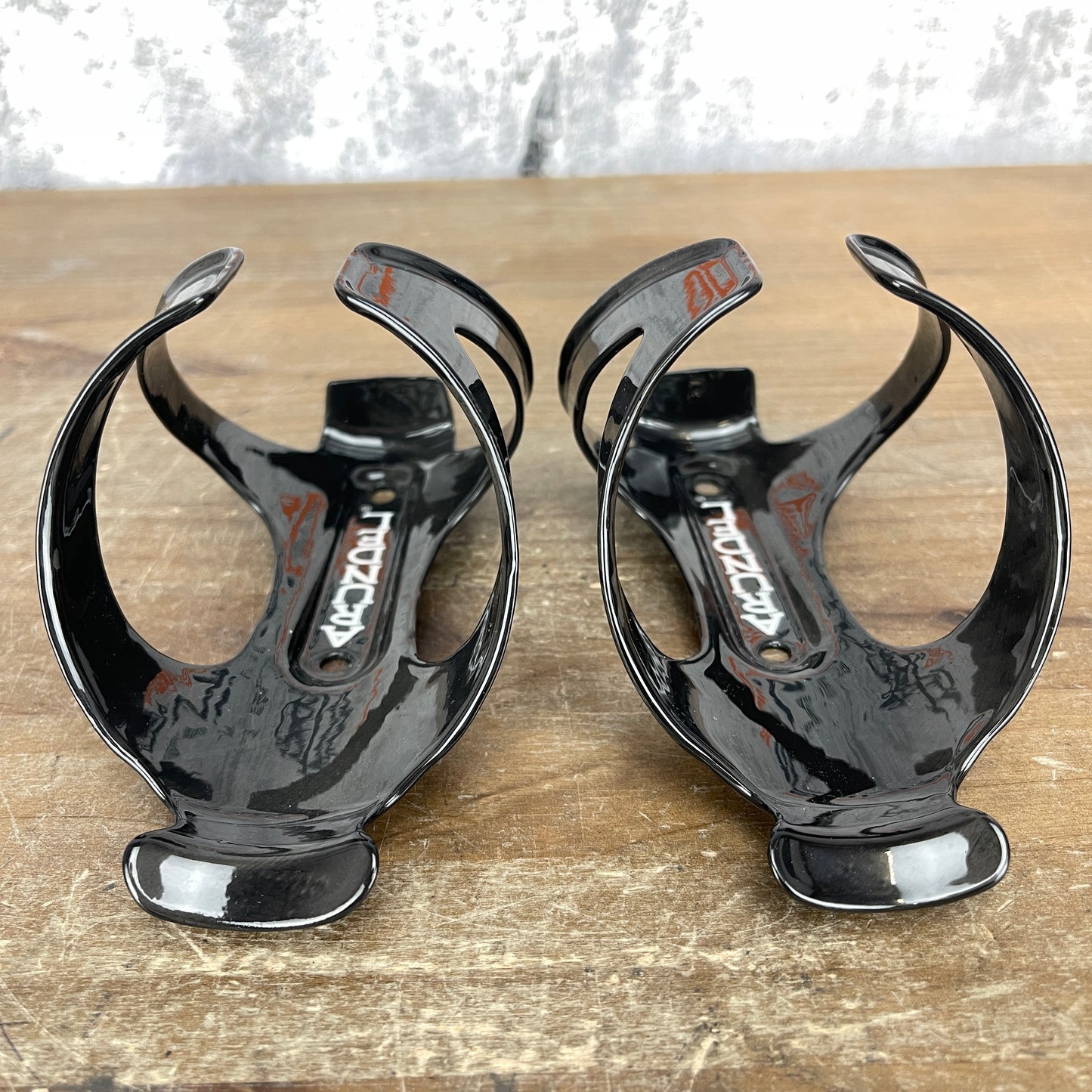 New! Arundel Dave-O Carbon Oil Slick/Gloss Black Water Bottle Cages 60g