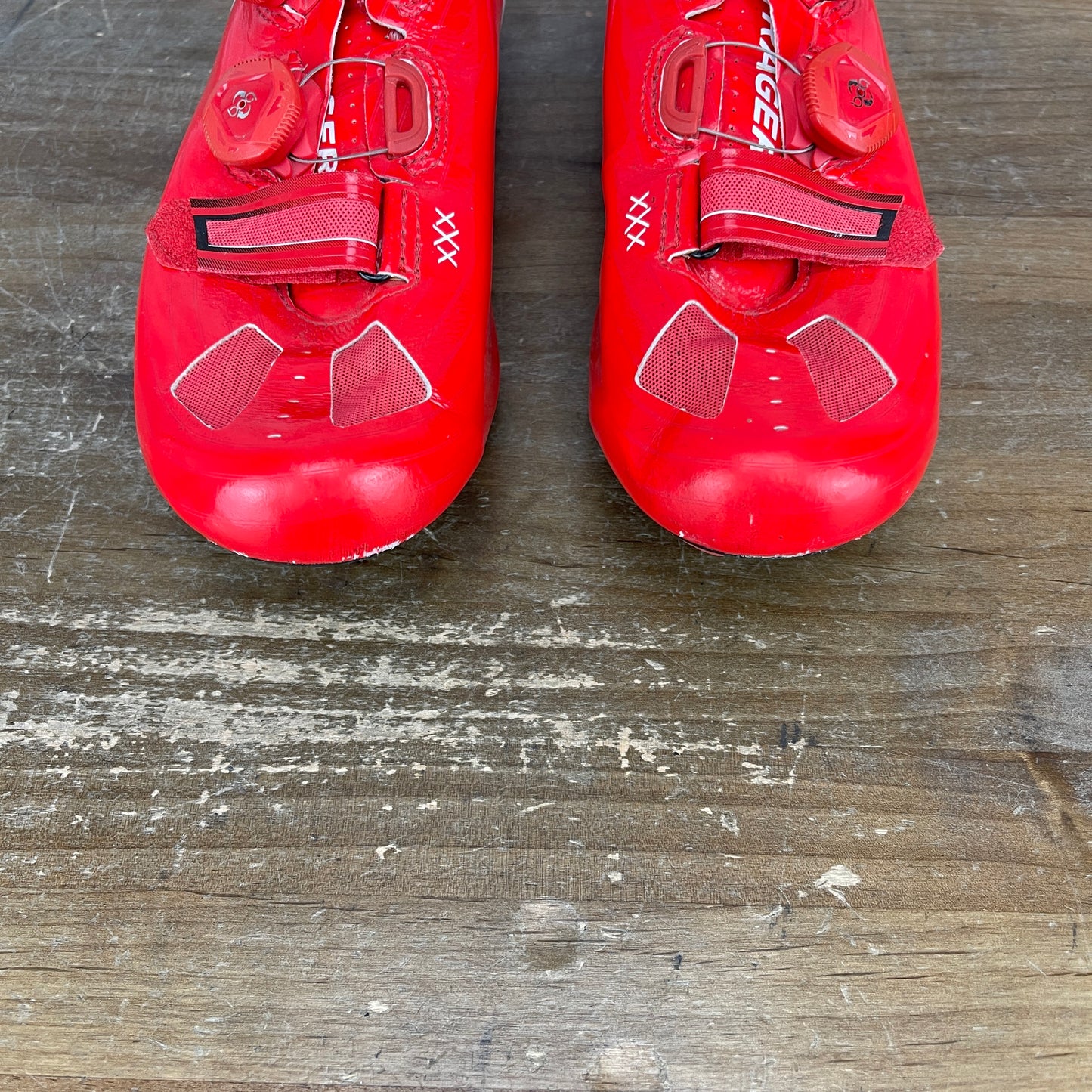 Bontrager XXX Road Size EU 43 US 10 3-Bolt Red Road Bike Cycling Shoes