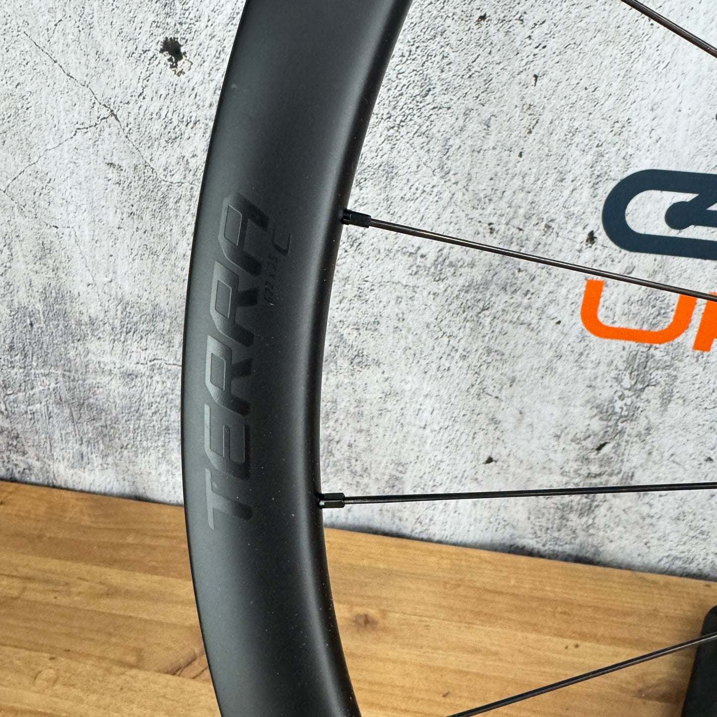 New Takeoff! Roval Terra C Carbon Tubeless Gravel Disc Wheelset 700c 1596g