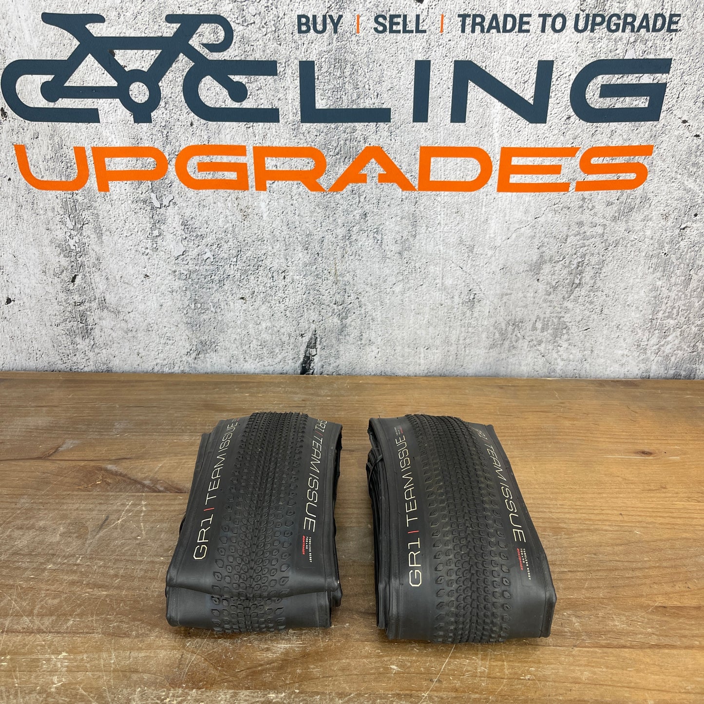 Pair Bontrager GR1 Team Issue 700c x 40mm Tubeless Compatible Gravel Bike Tires