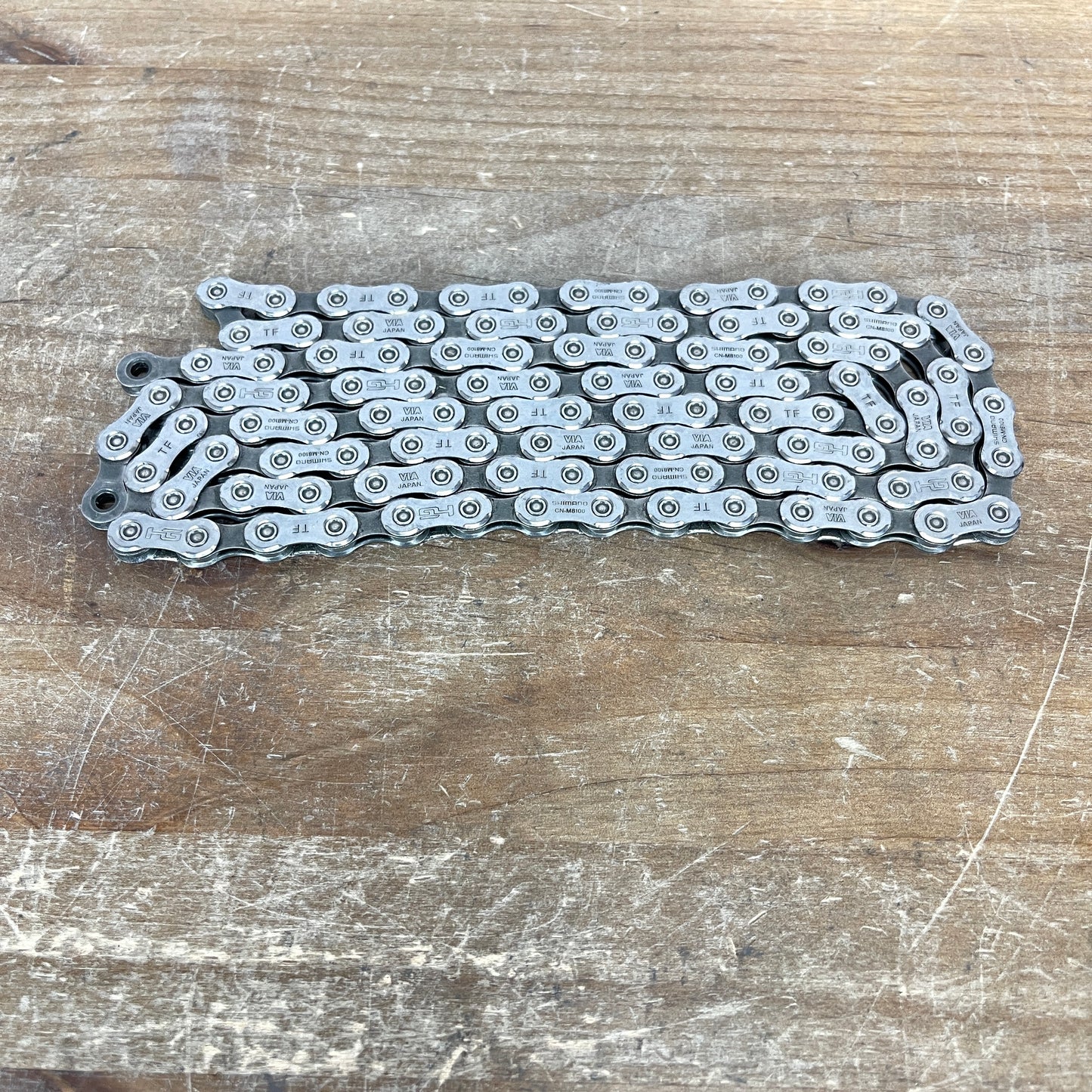 Shimano Deore XT CN-M8100 109 Links 12-Speed Cycling Chain with Quick Link
