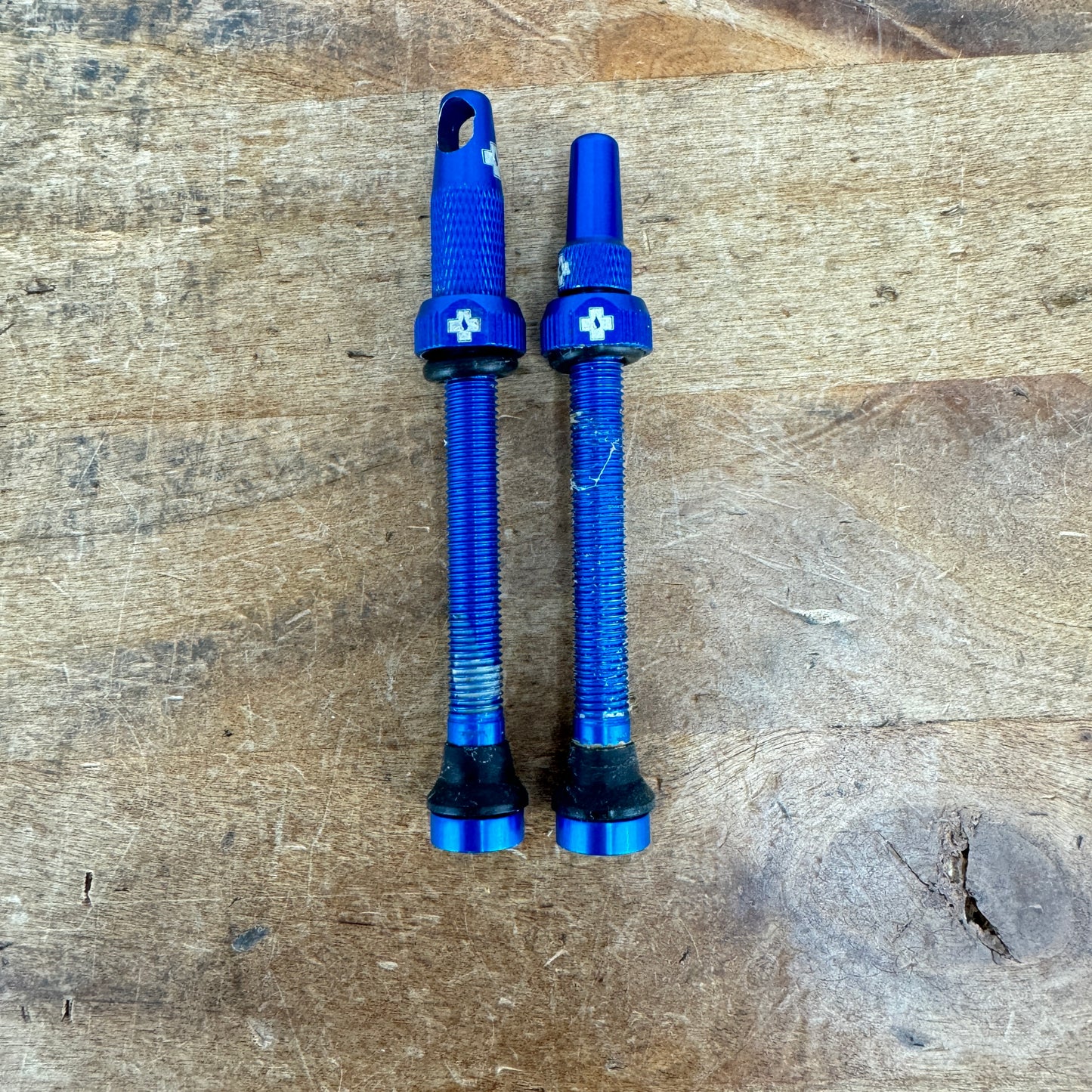 Muc-Off Blue 50mm Tubeless Valve Kit w/ Valve Core Tool 14g