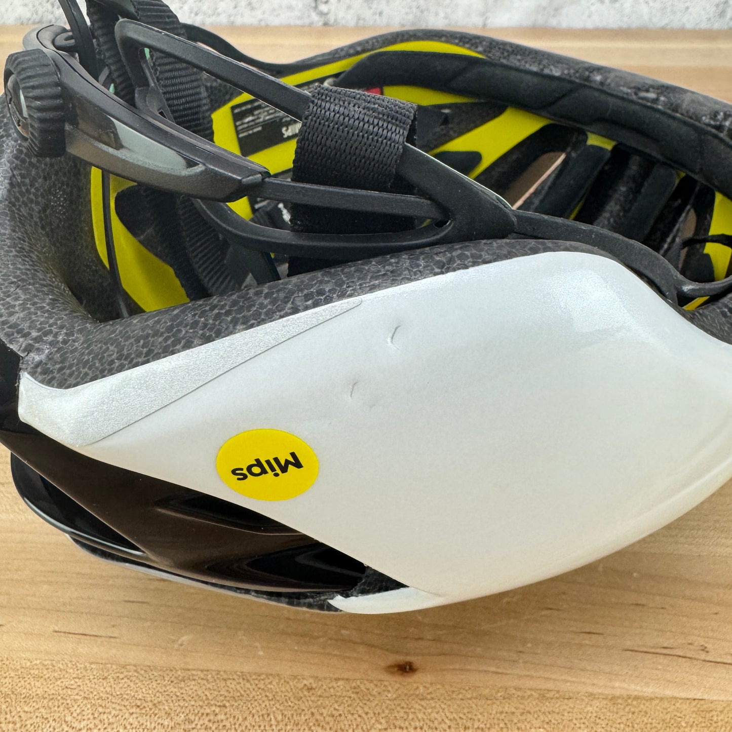 MET Manta MIPS Medium White Holographic/Glossy Cycling Helmet