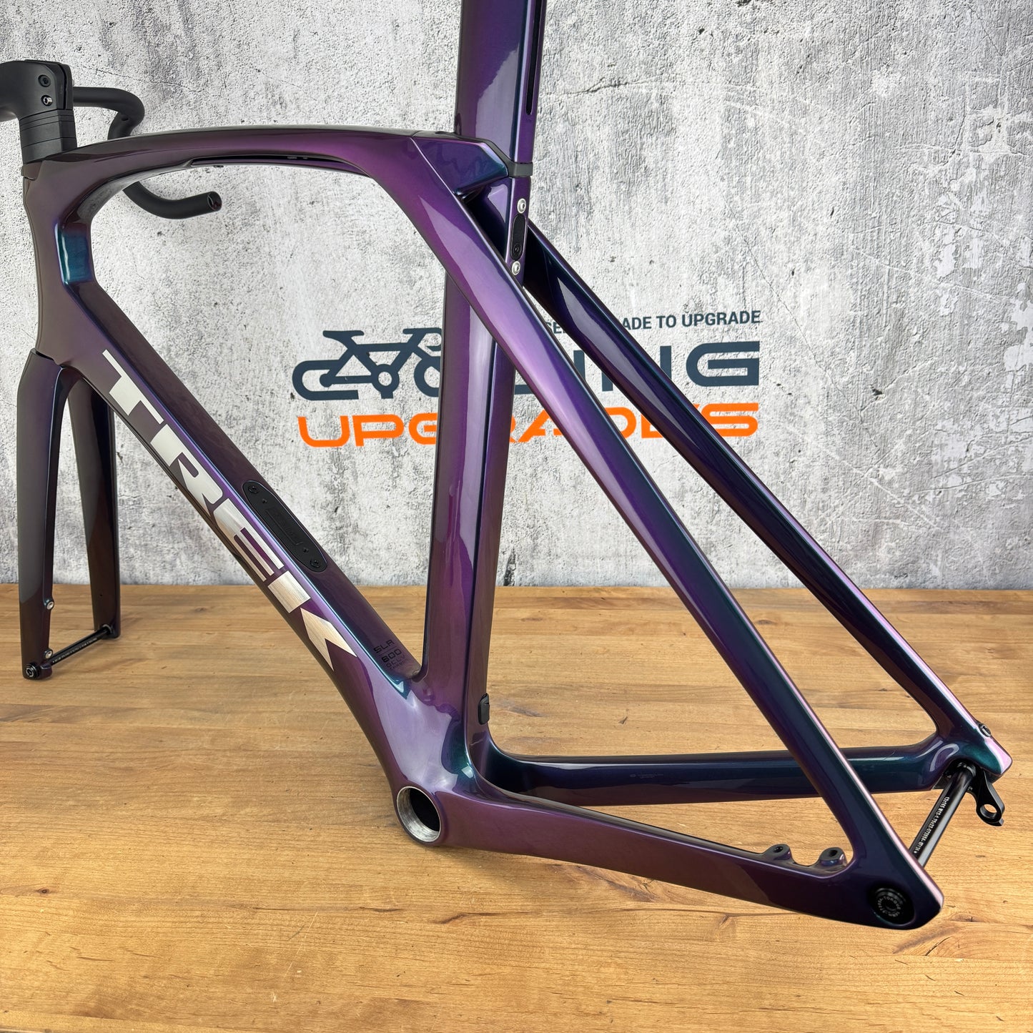 New! 2022 Trek Madone SLR 9 Gen 6 60cm Carbon Disc Frameset 700c Amethyst 2748g